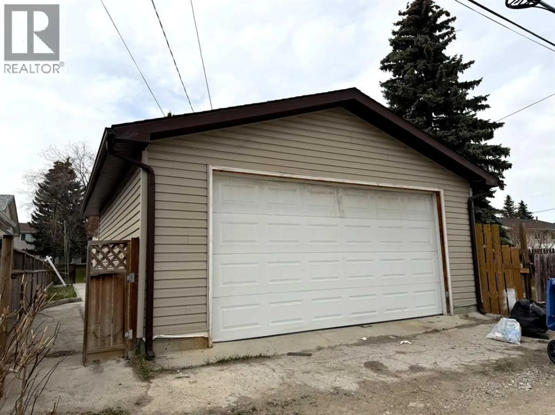 422 40 Street NE - Image 18