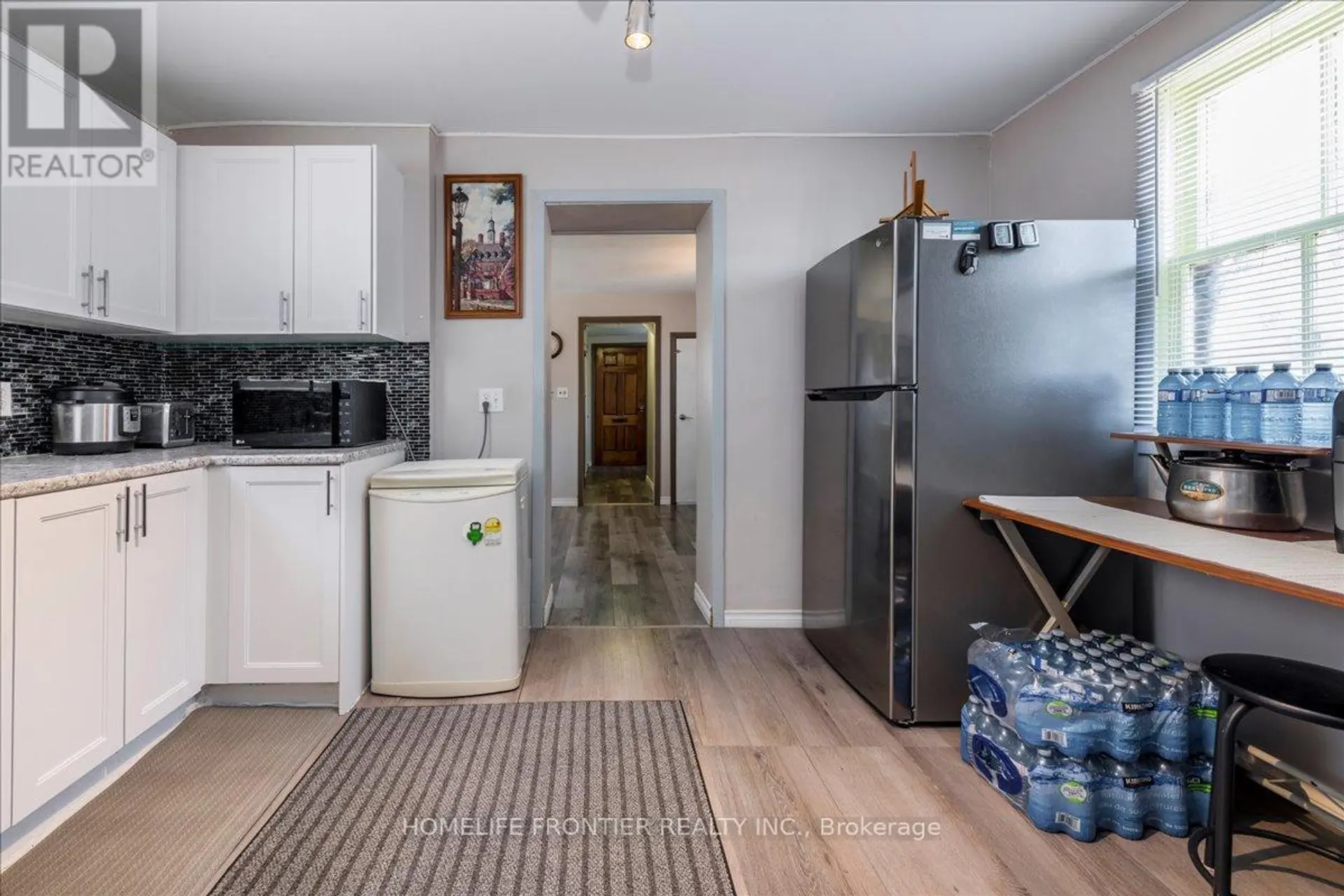 215 OXFORD STREET - Image 7
