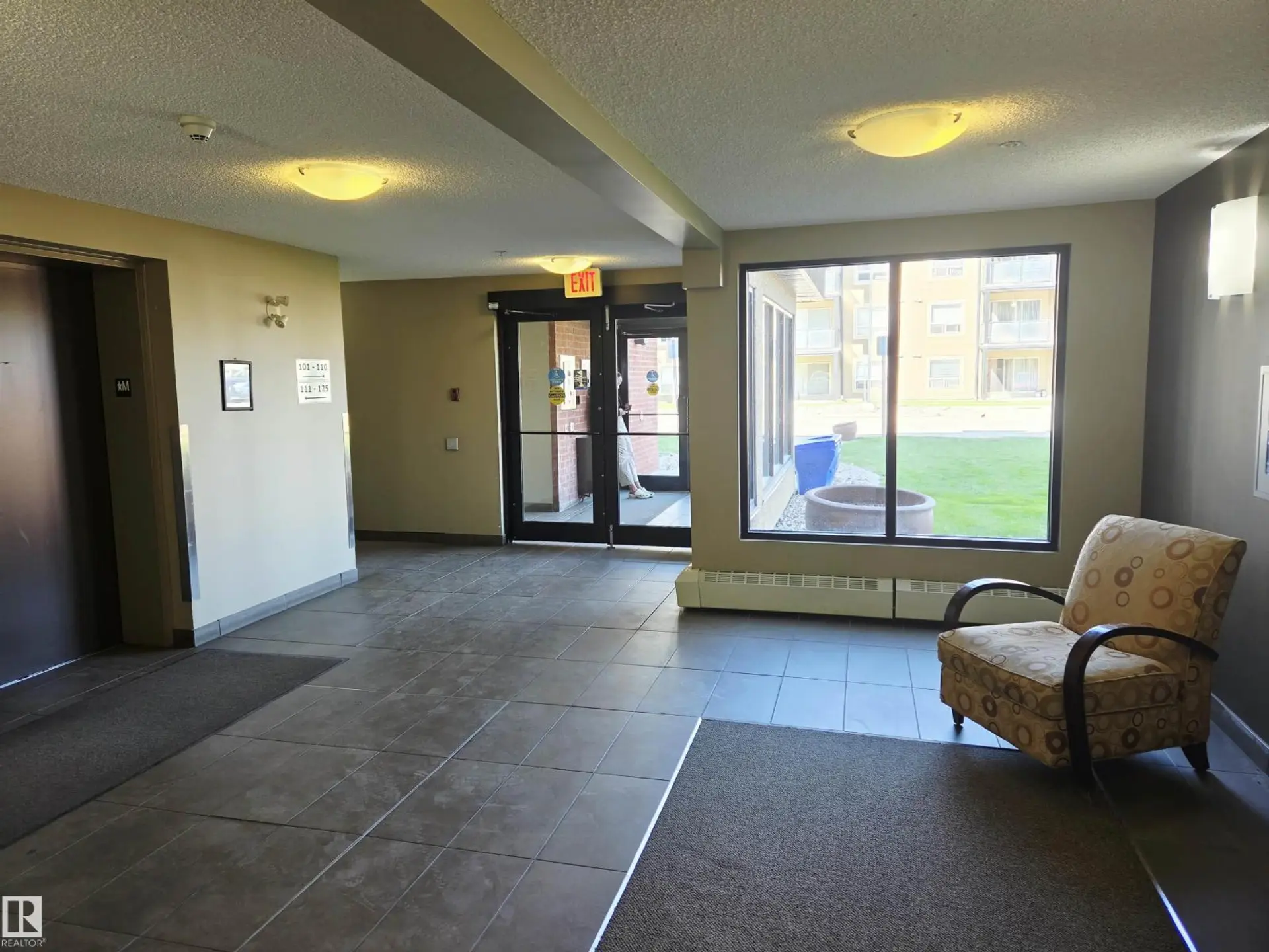 #423 13907 136 ST NW - Image 2