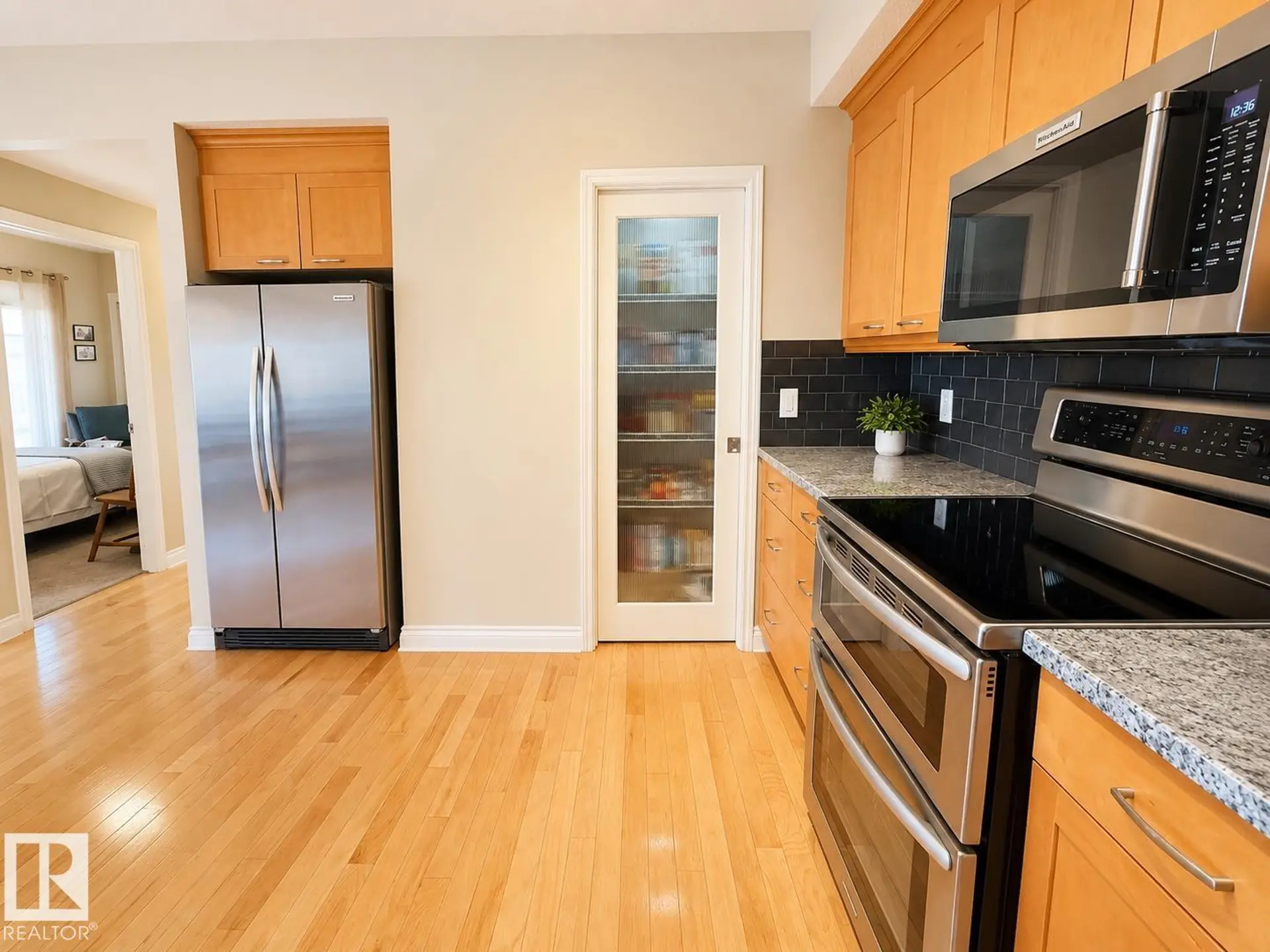 #301 9803 96A ST NW - Image 5