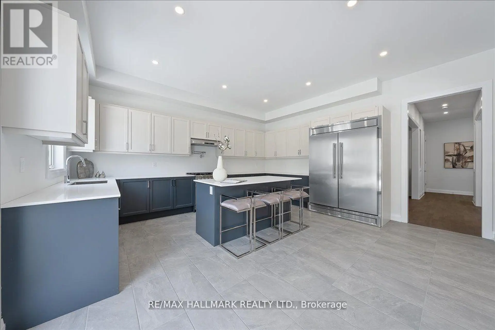 15 AIDA PLACE N - Image 9
