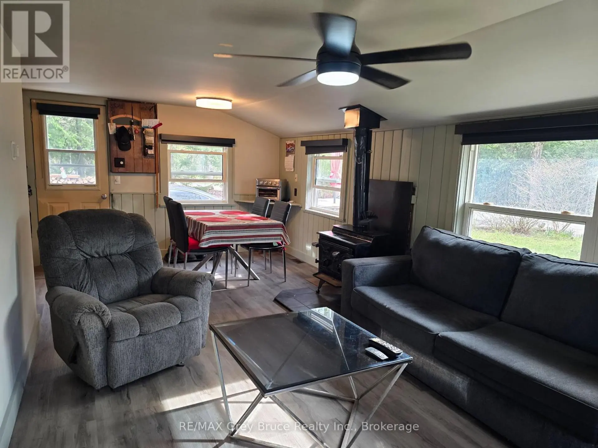 151 FRANCIS DRIVE - Image 12