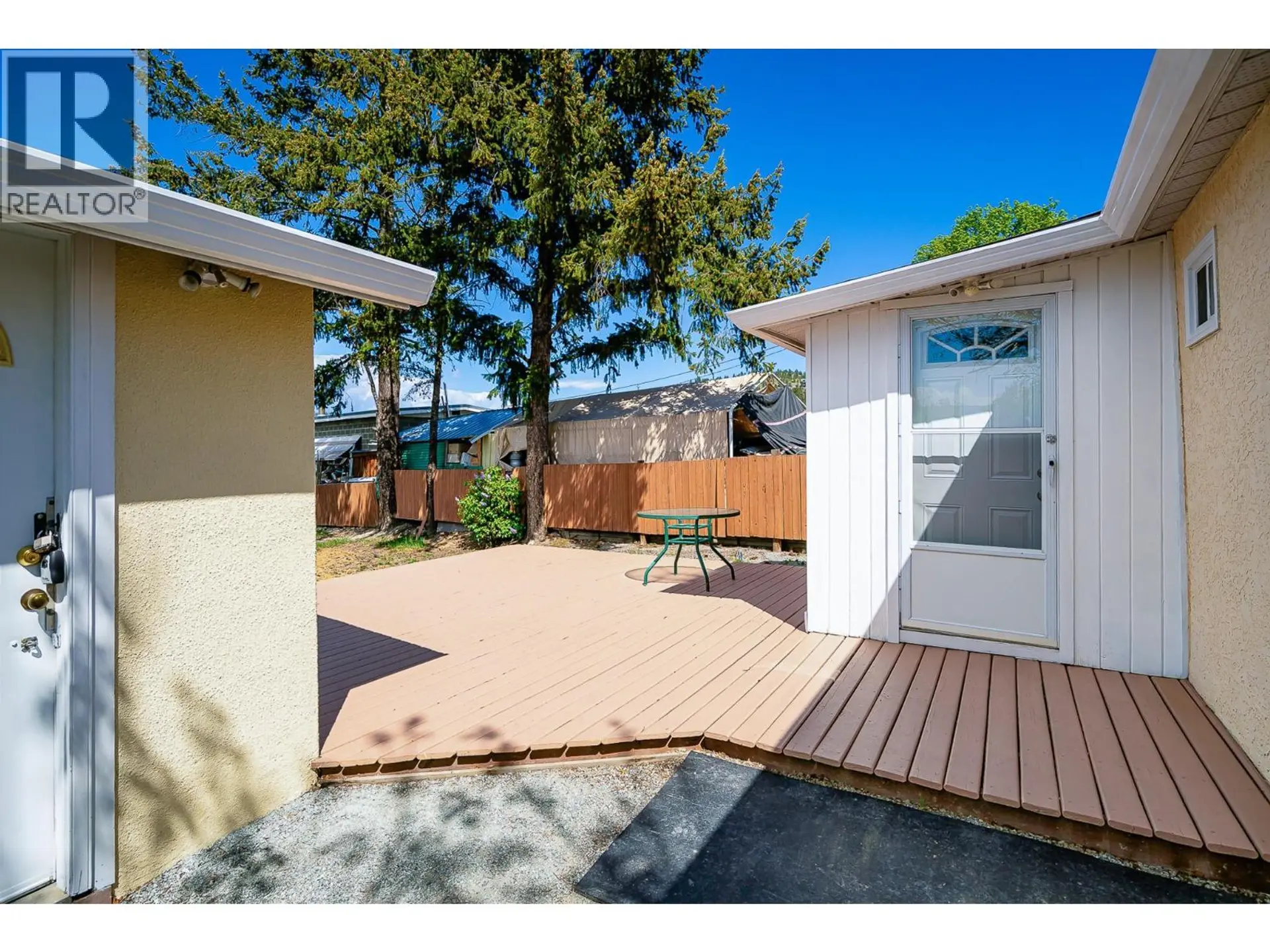302 Valley Road N - Image 19