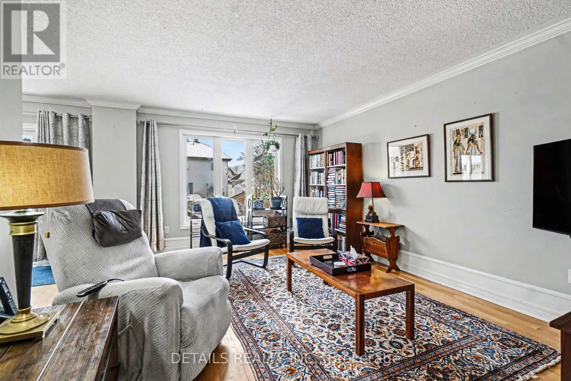 212 SANDRA CRESCENT - Image 7