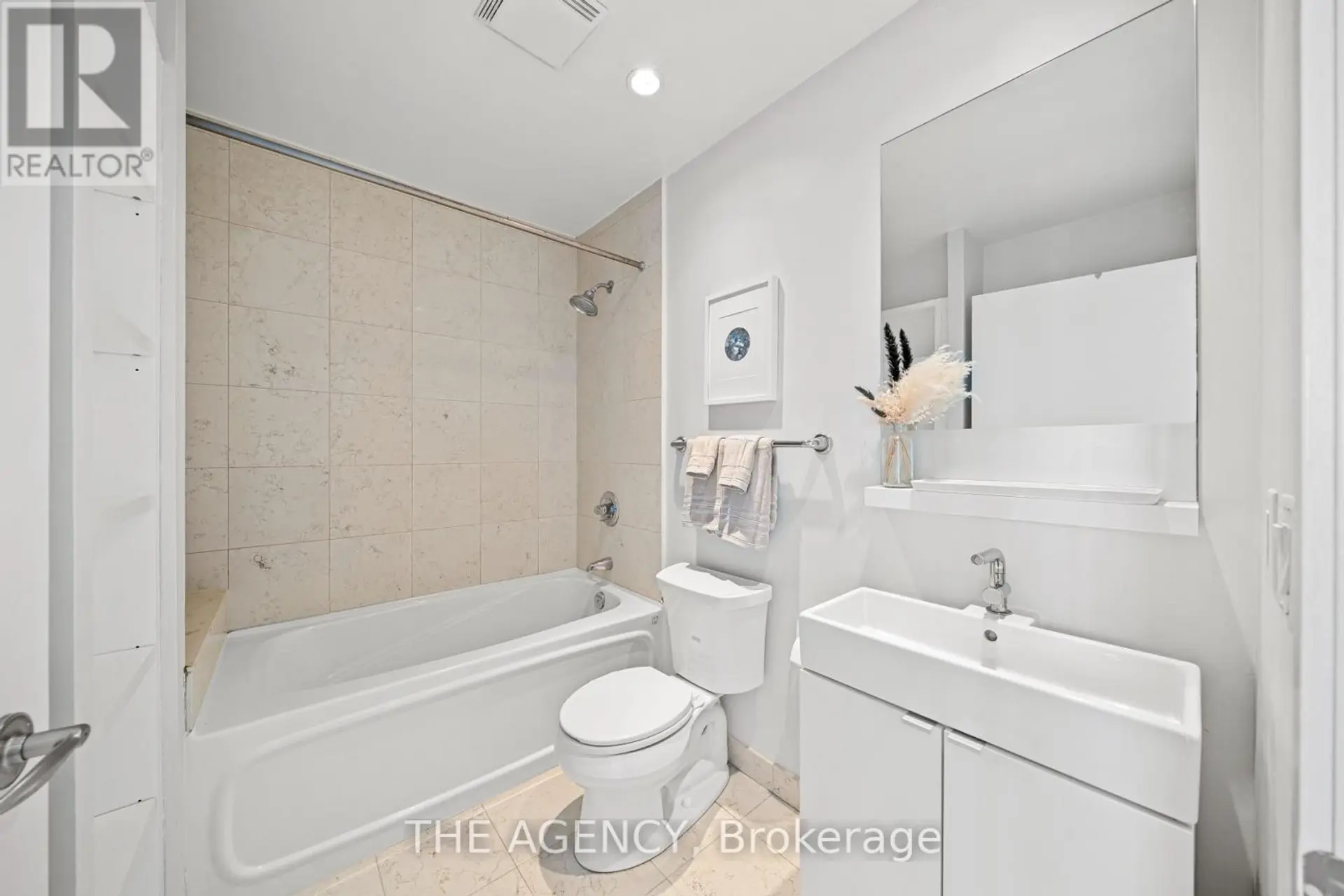 #3313 208 QUEENS QUAY W - Image 11
