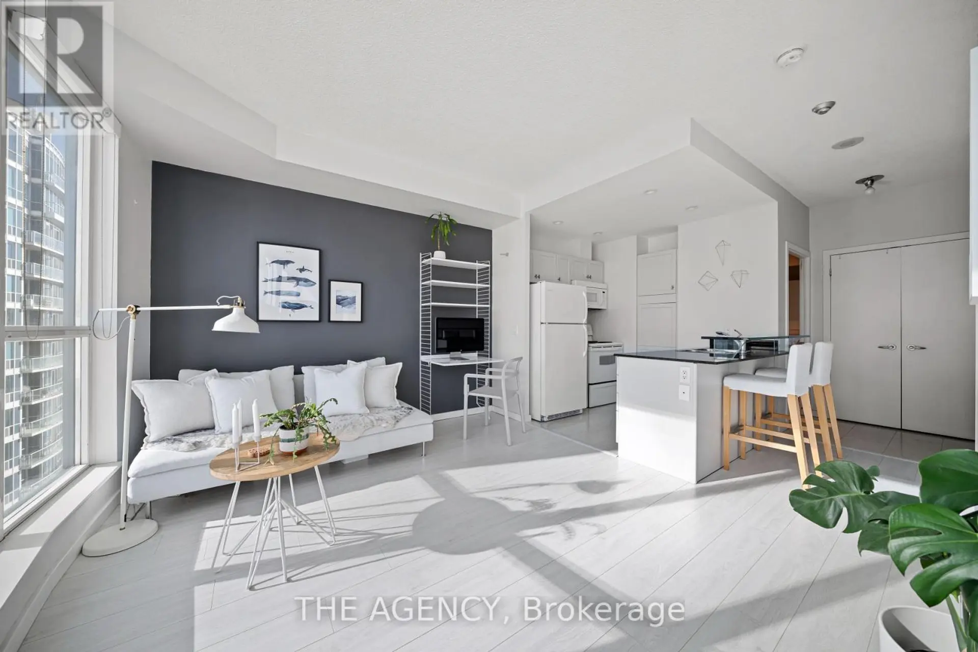 #3313 208 QUEENS QUAY W - Image 4
