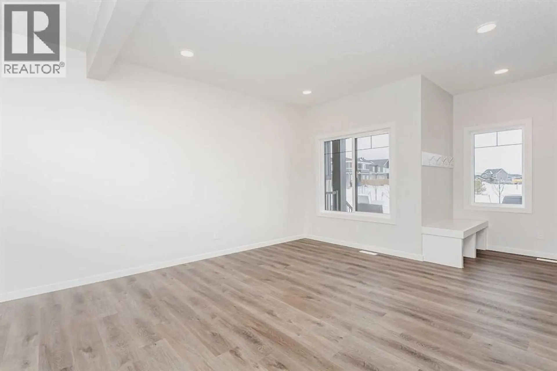 230 Heartwood Parade SE - Image 3