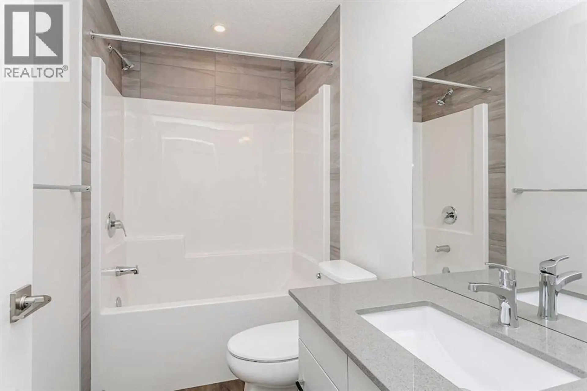 230 Heartwood Parade SE - Image 7
