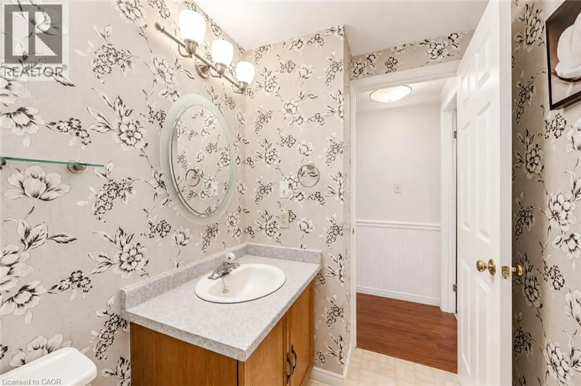 3 ROLLING BROOK Lane - Image 10