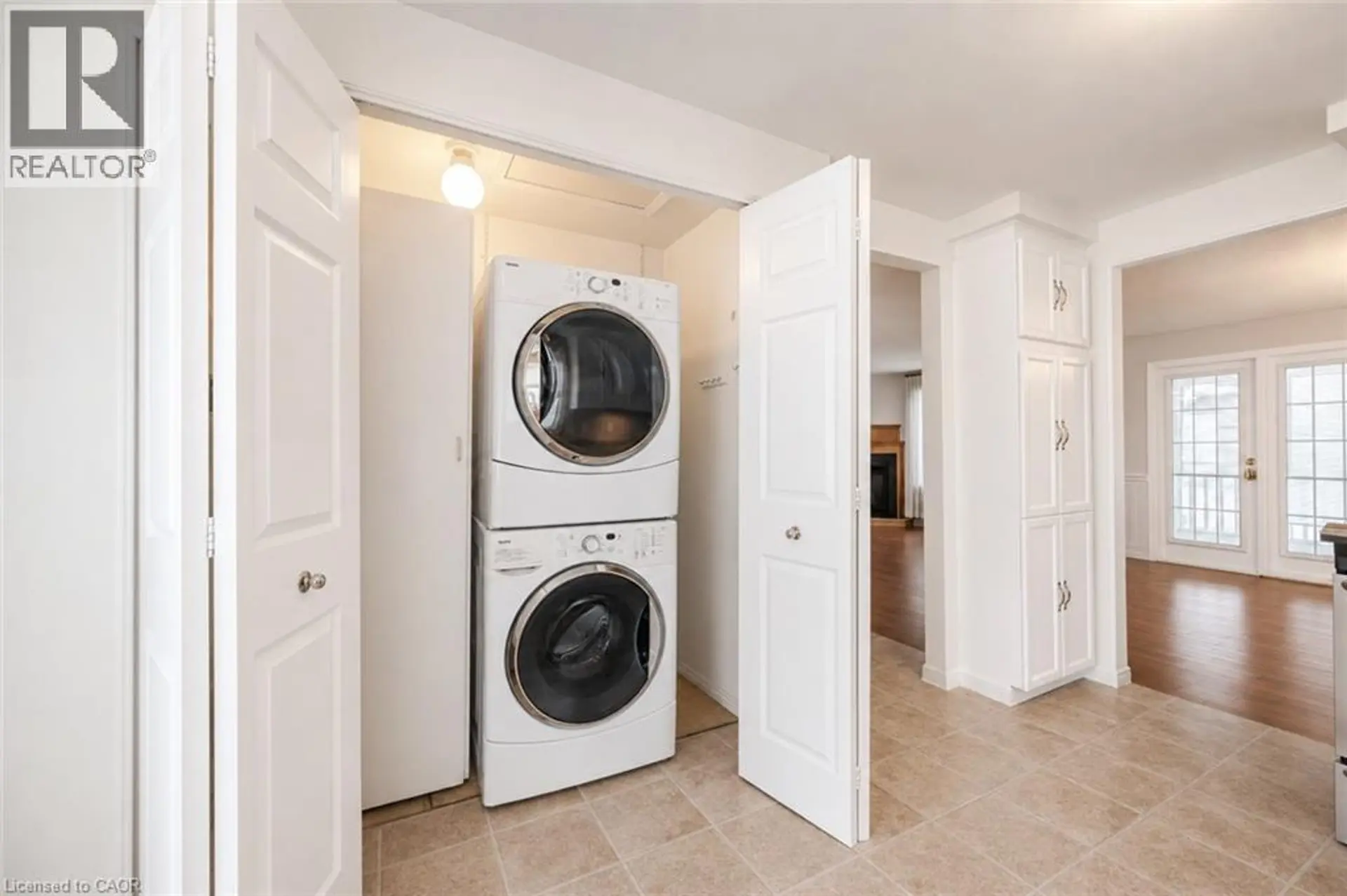 3 ROLLING BROOK Lane - Image 5