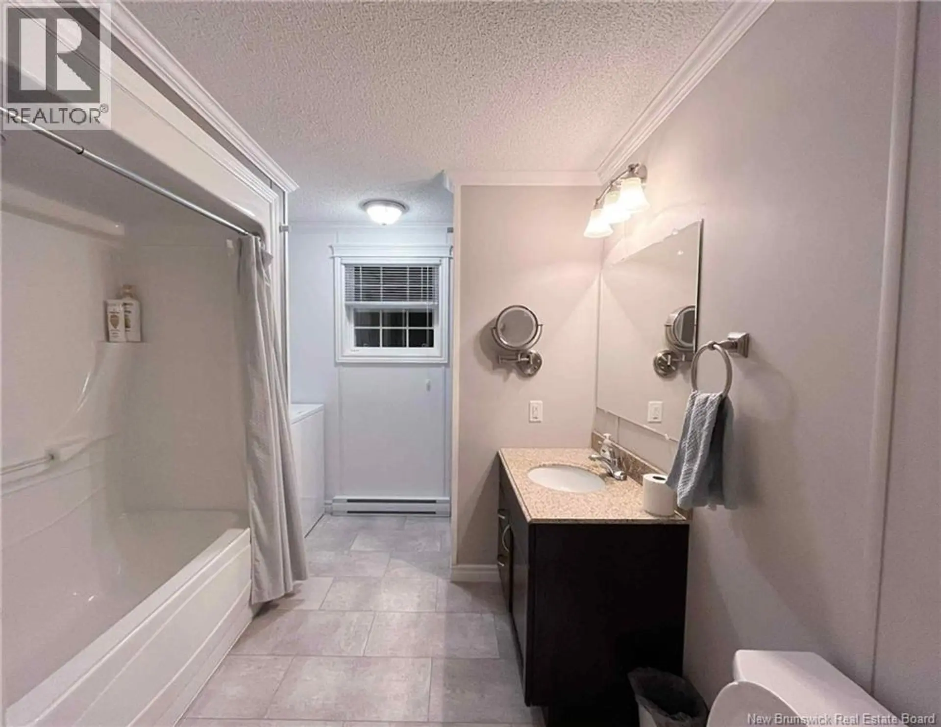 2368 Acadie Road - Image 9