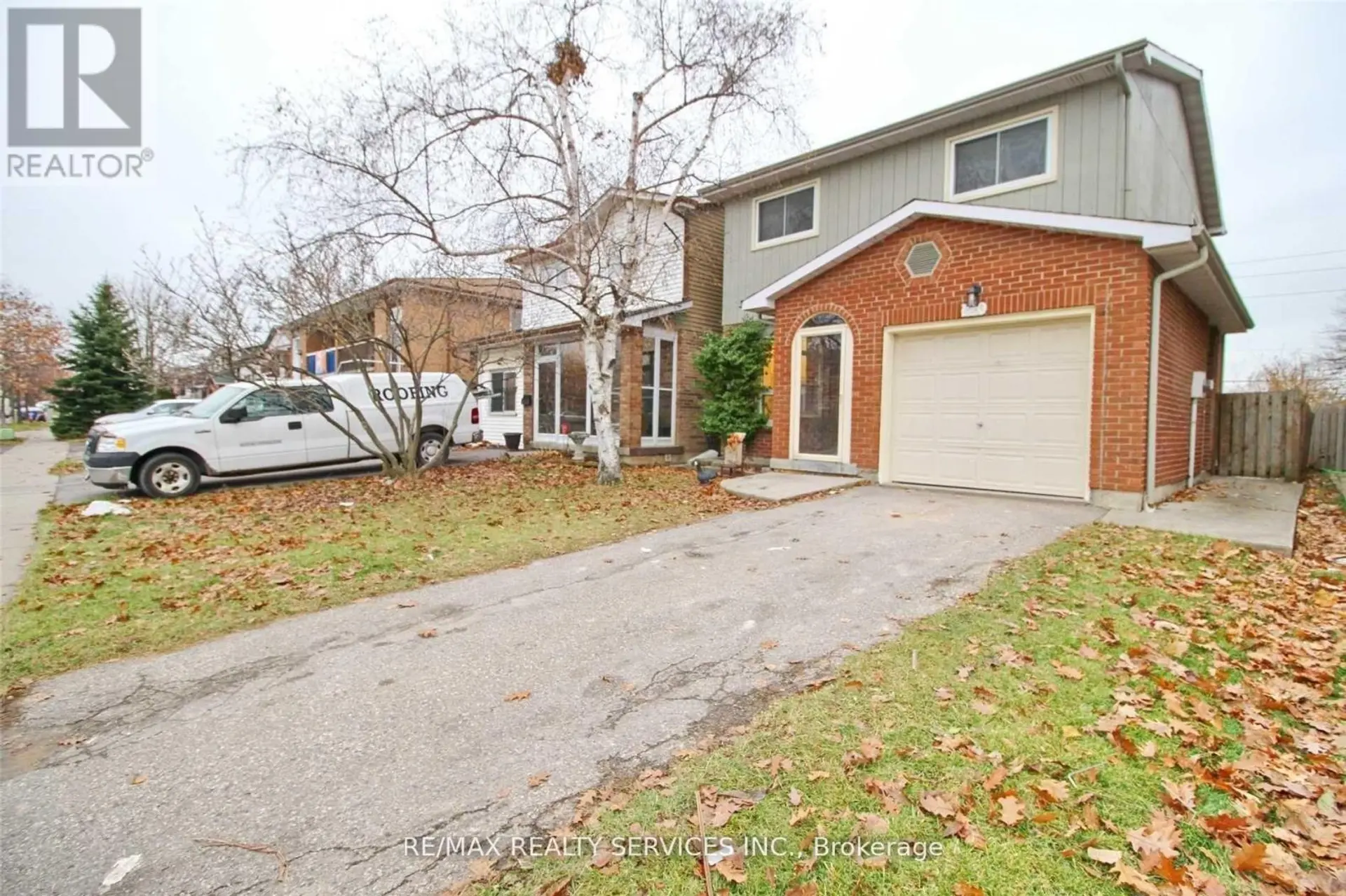 120 SIMMONS BOULEVARD - Image 2