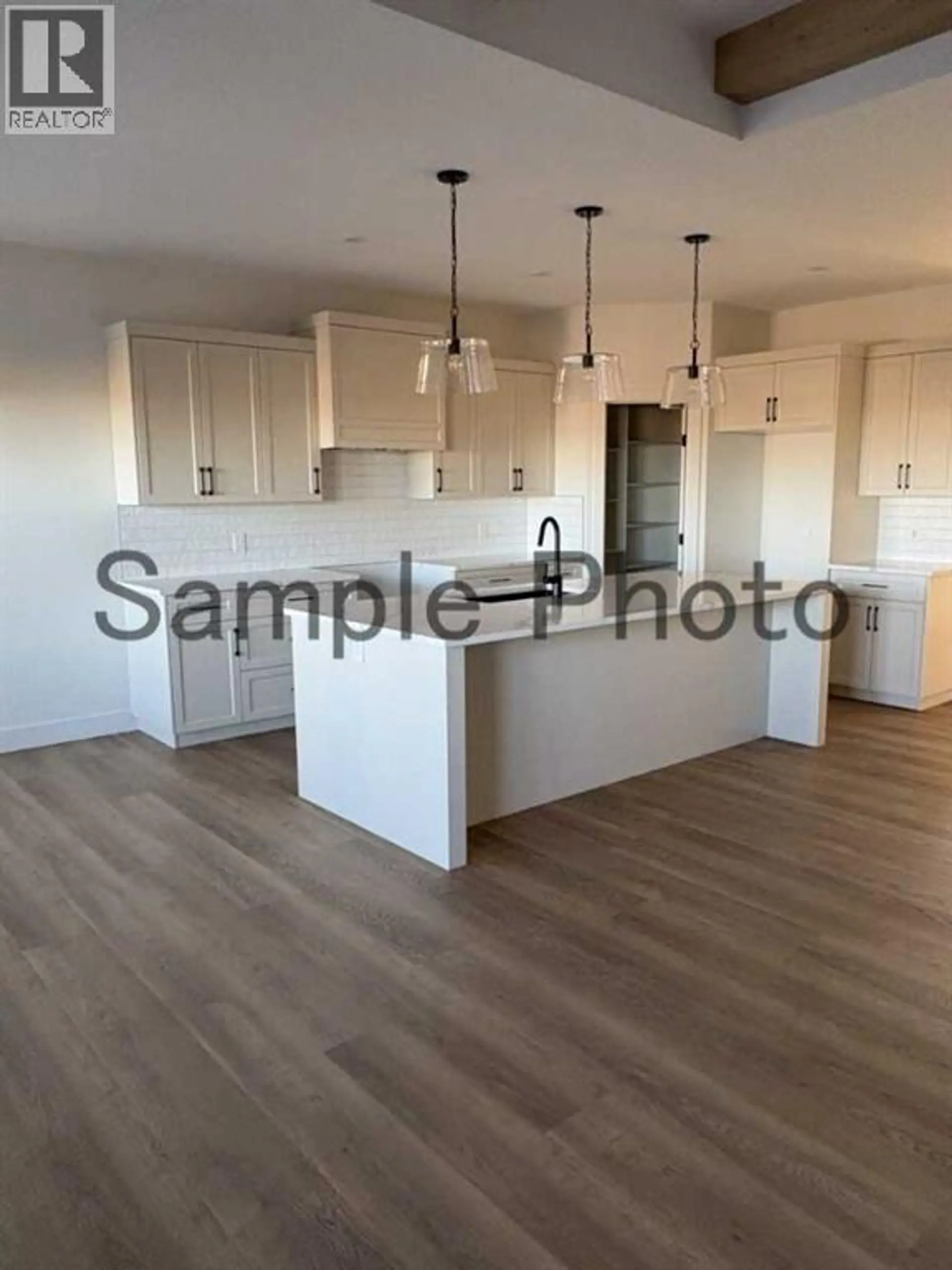 10656 147 Avenue - Image 6