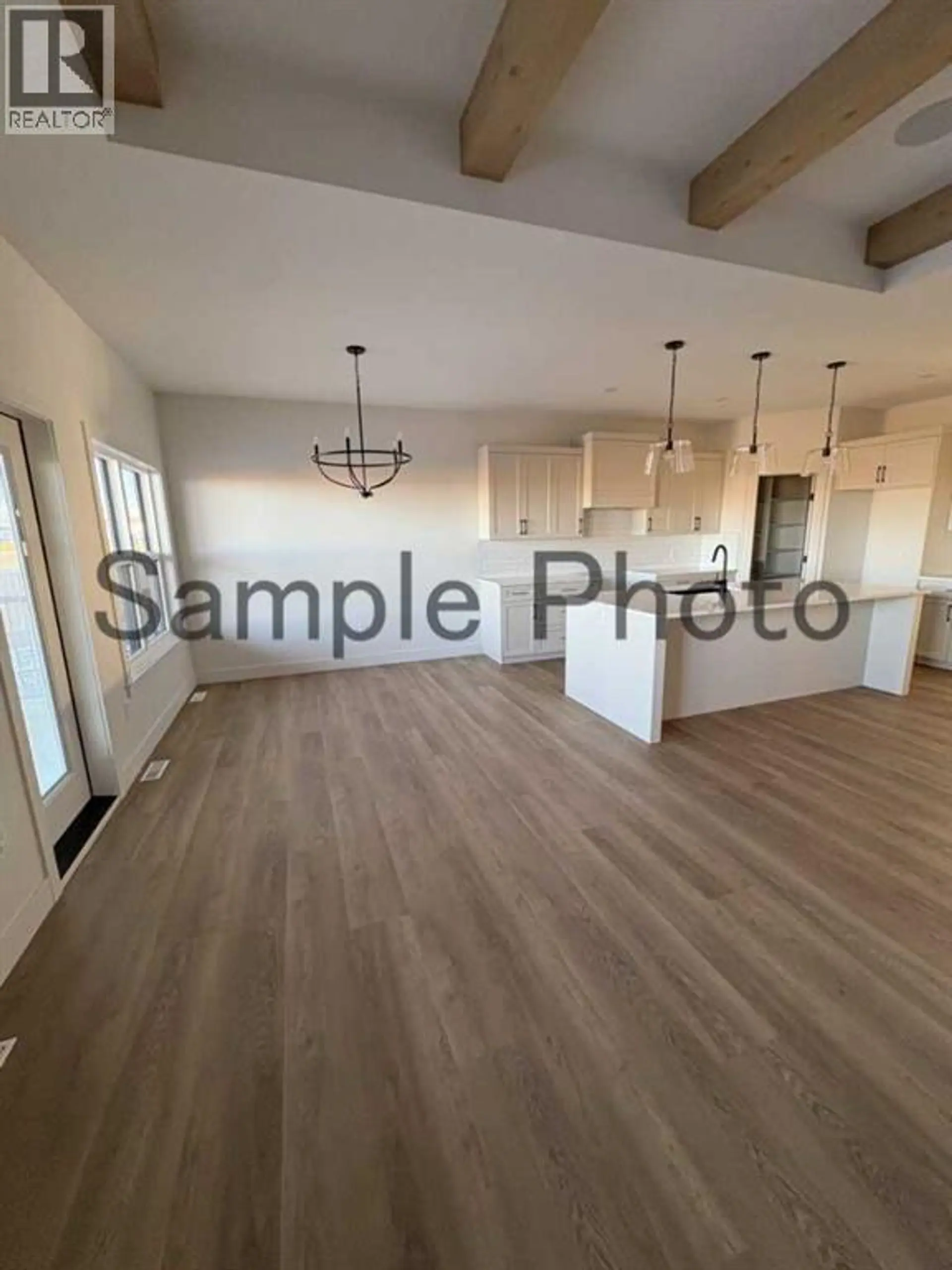 10656 147 Avenue - Image 8