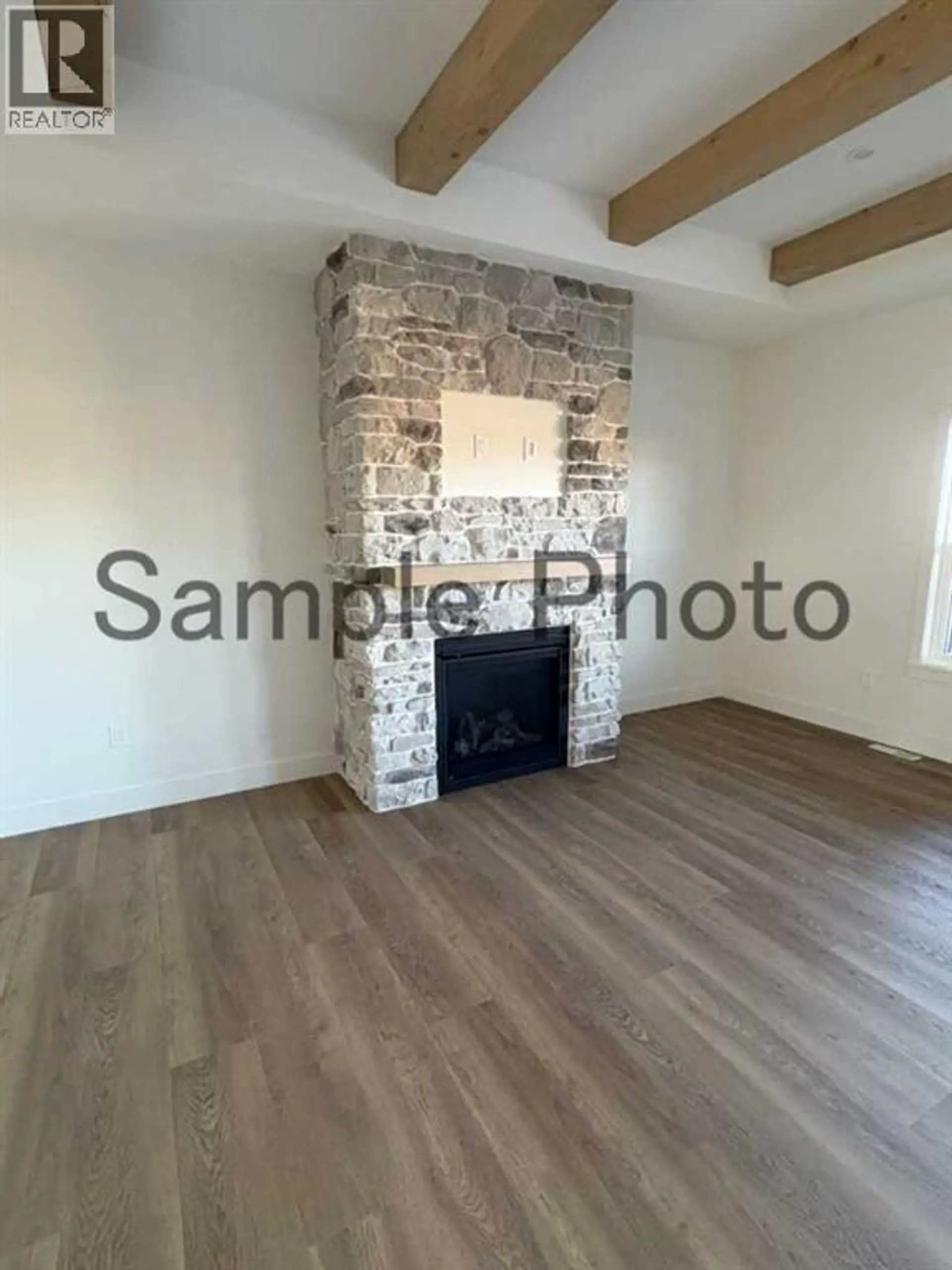 10656 147 Avenue - Image 9