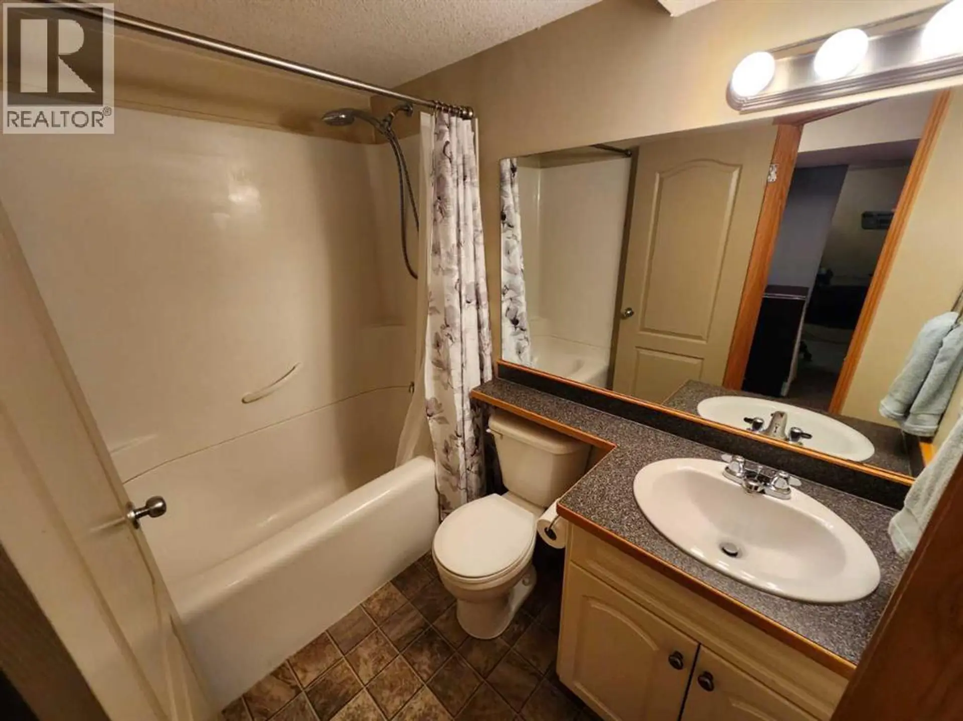 #Unit 3 1 Fir Street - Image 15