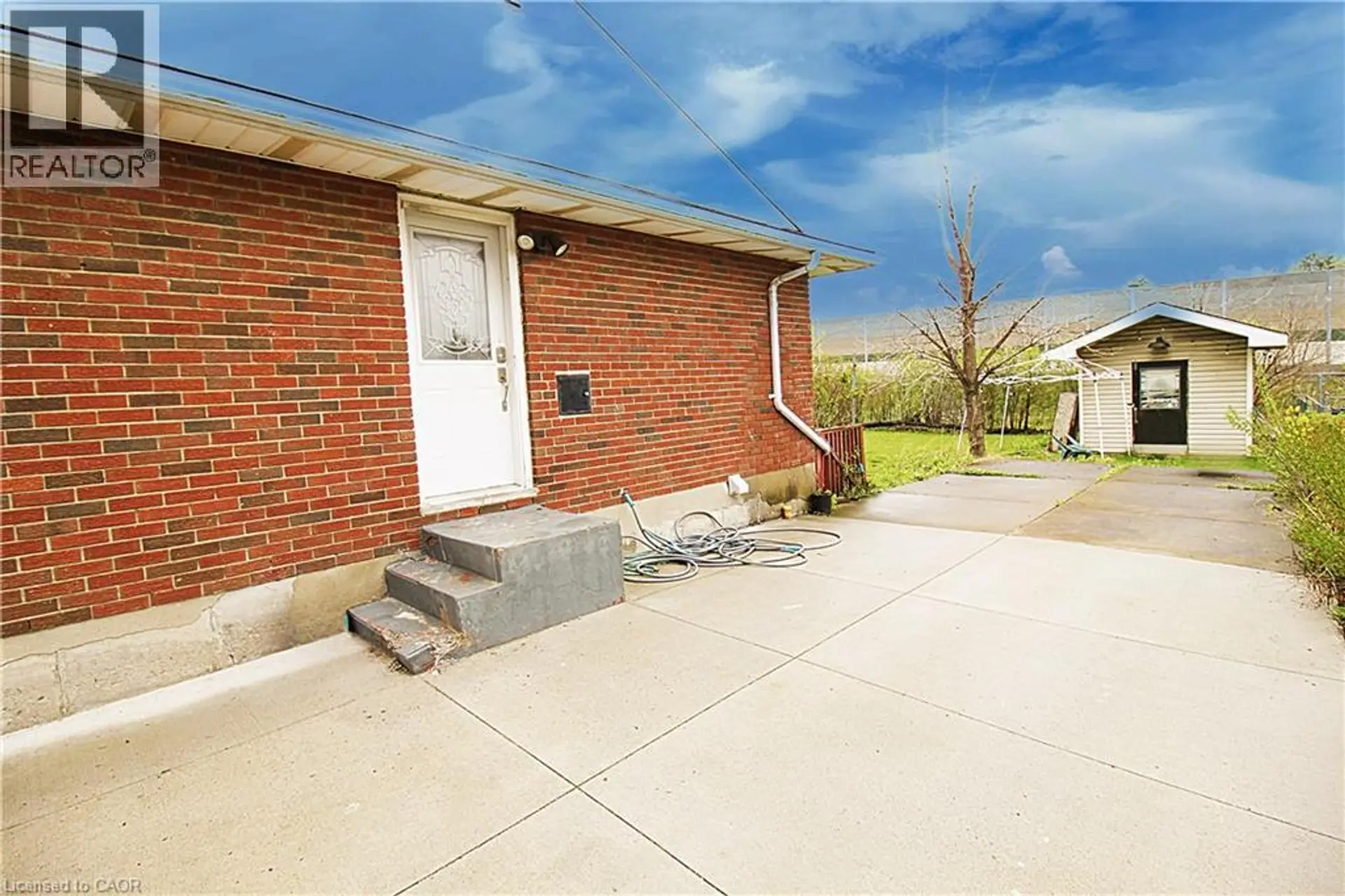 51 GLENGARRY Road - Image 3