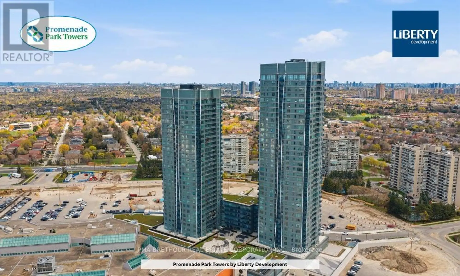 #416 30 UPPER MALL WAY - Image 1