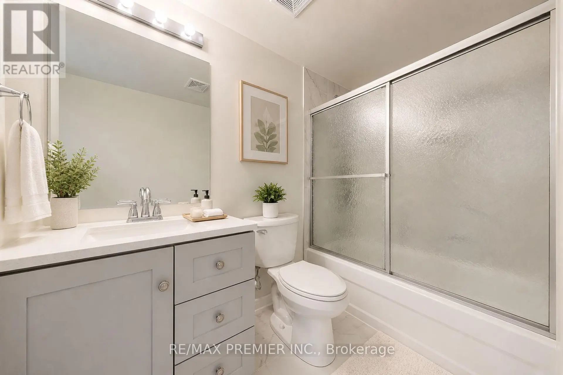 #2046 3033 FINCH AVENUE - Image 7