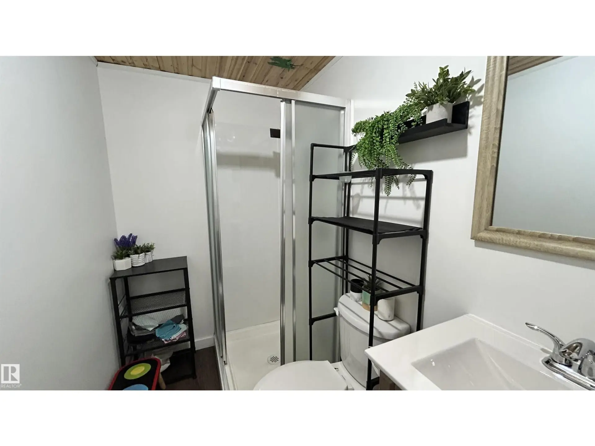 5411 51 AV - Image 14