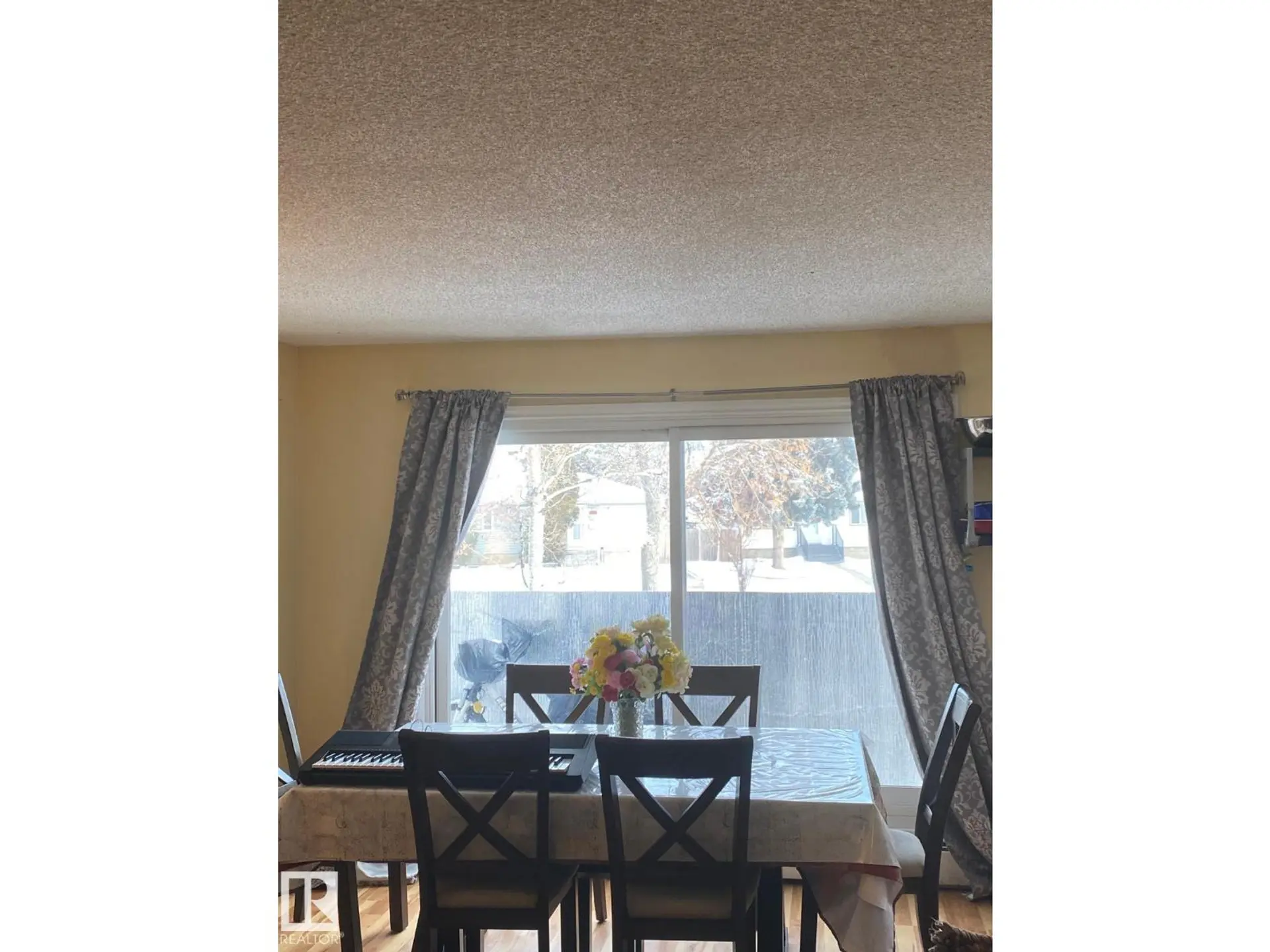 #207 8930 149 ST NW - Image 4