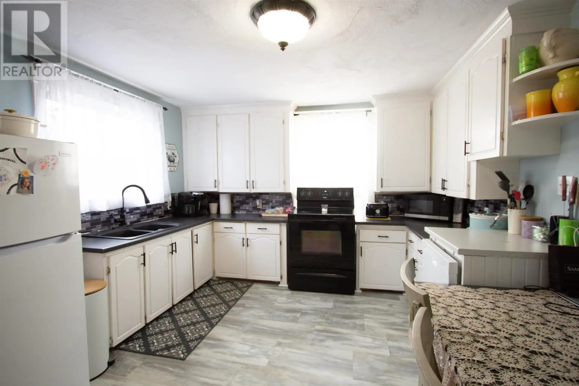 62 RUSSELL - Image 3