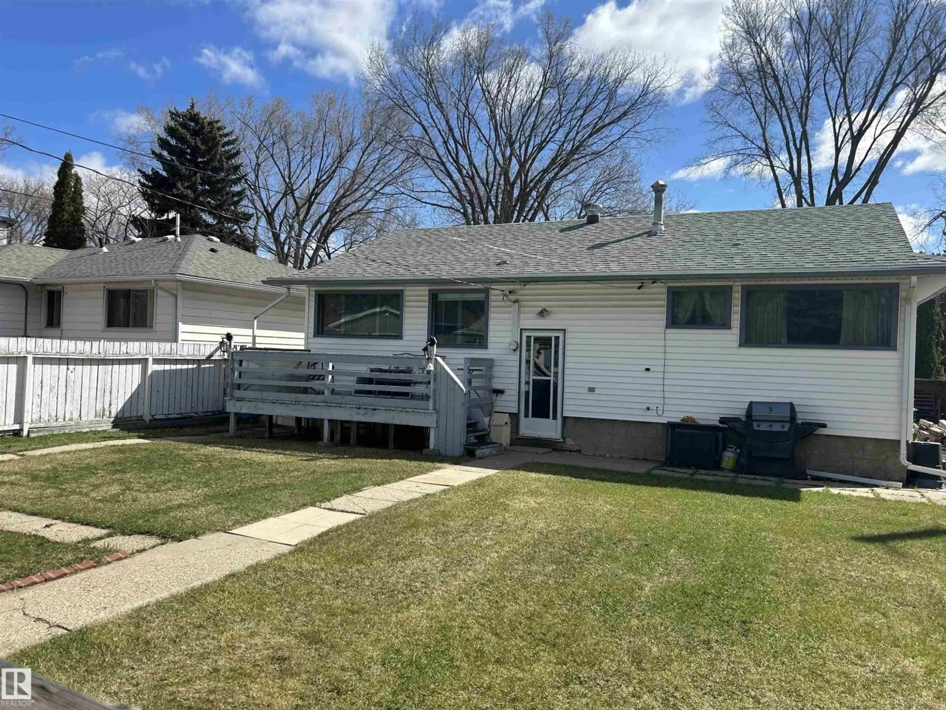 9612 75A ST NW - Image 5