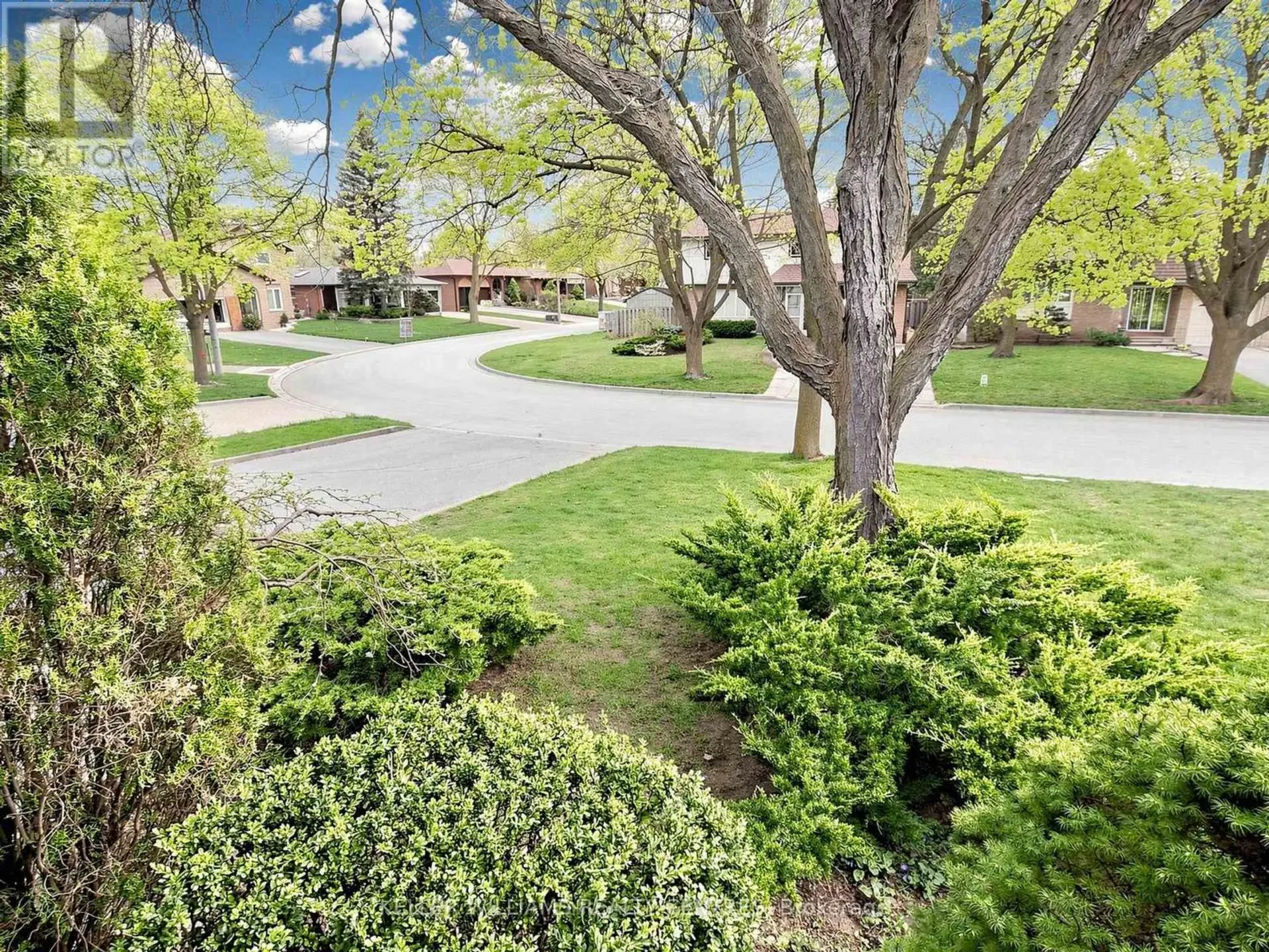 22 CORAL HARBOUR CRESCENT - Image 11
