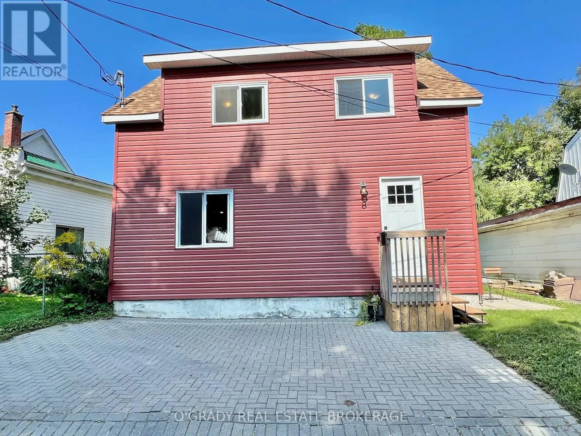 8 EDWARD LANE - Image 1