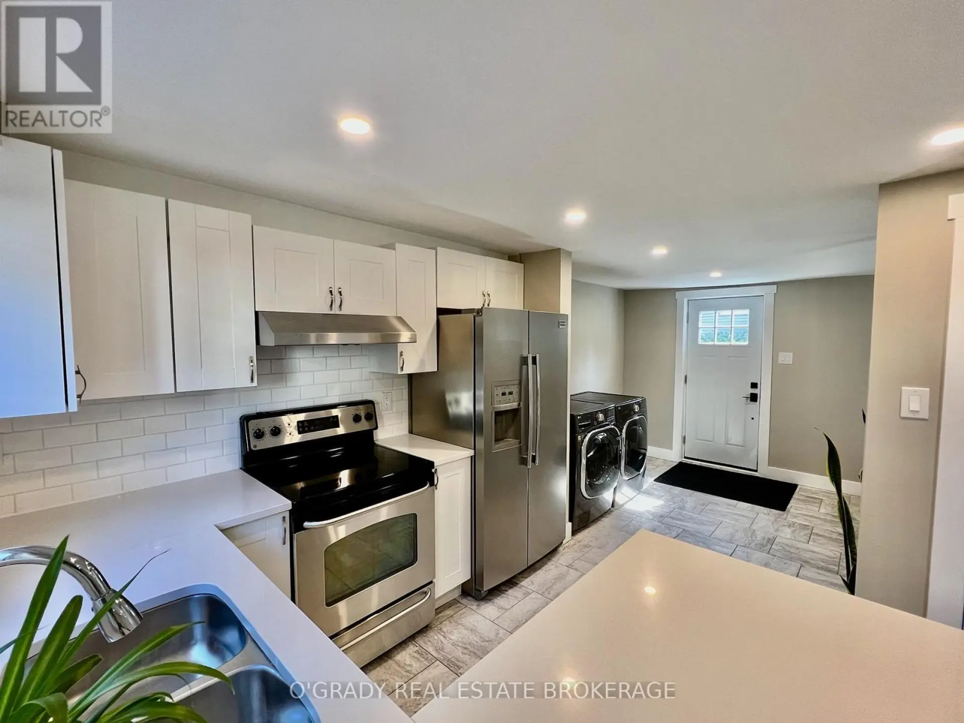 8 EDWARD LANE - Image 4