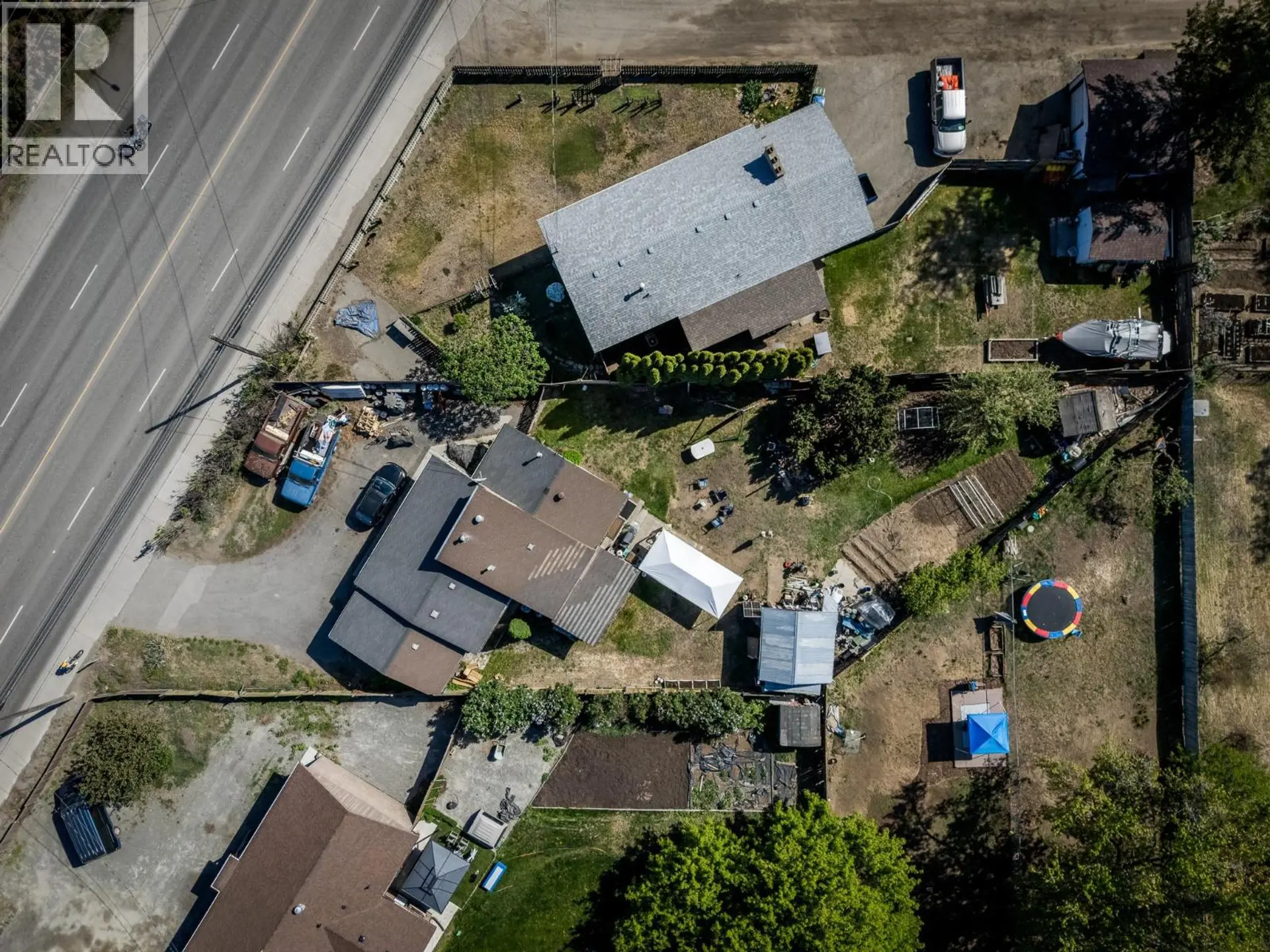 2810 WESTSYDE Road - Image 9