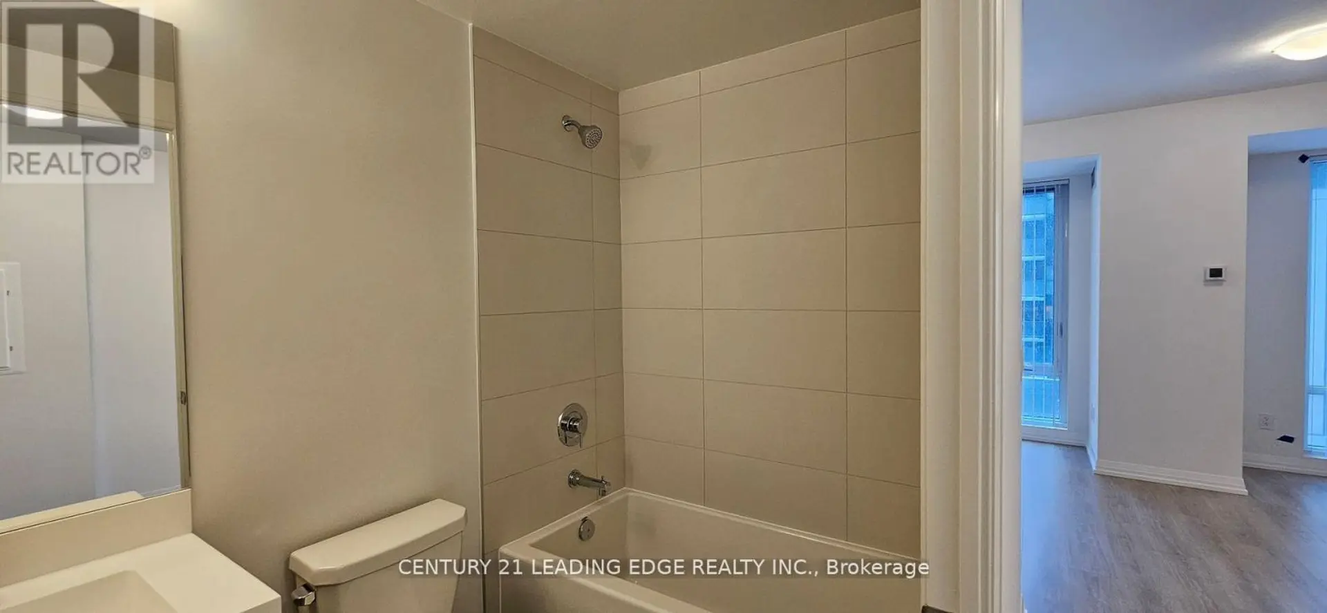 #913 8 WIDMER STREET - Image 8