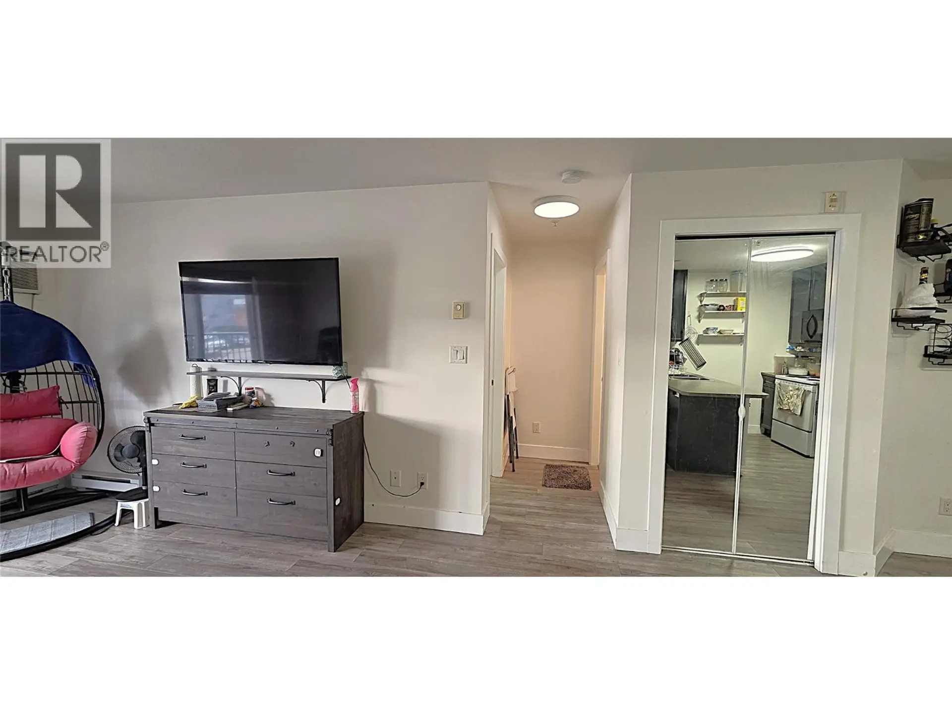 #206 256 Hastings Avenue - Image 5