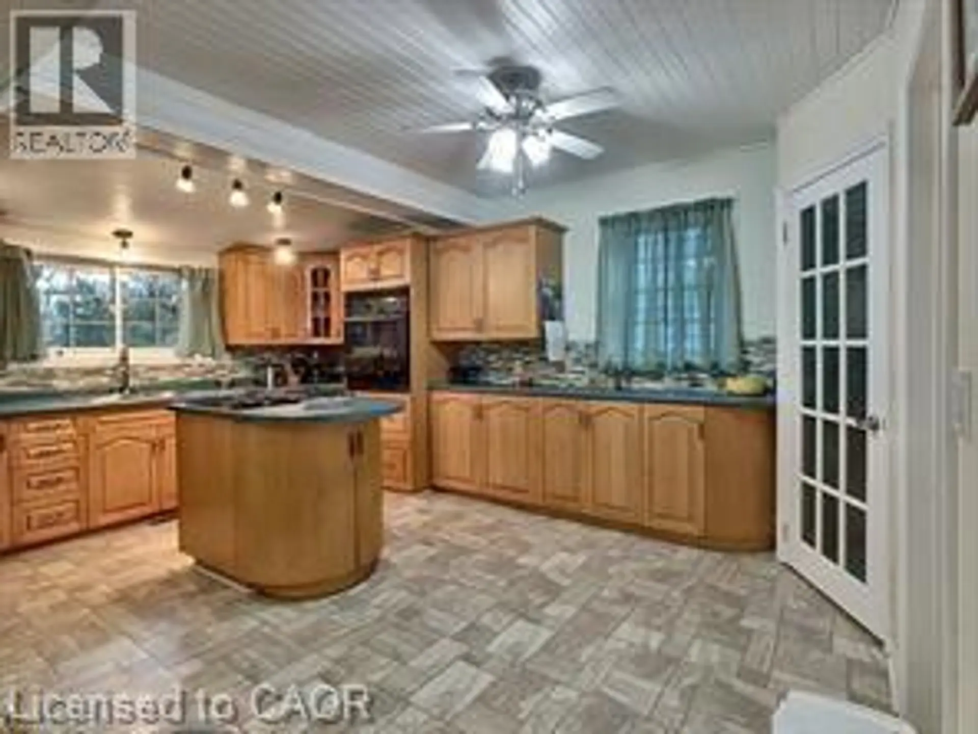 94 ALMA Street - Image 4
