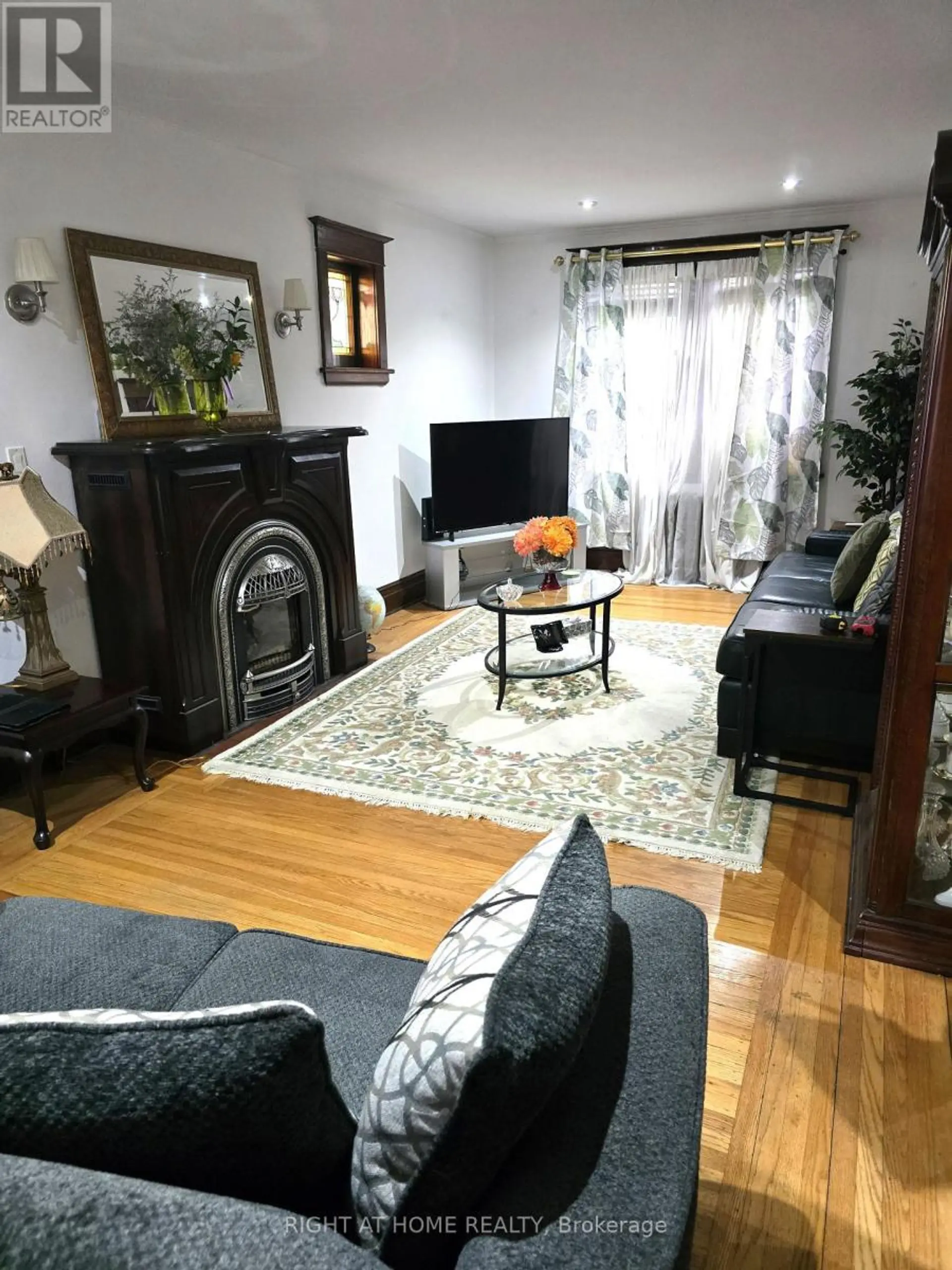 1088 KING STREET E - Image 3
