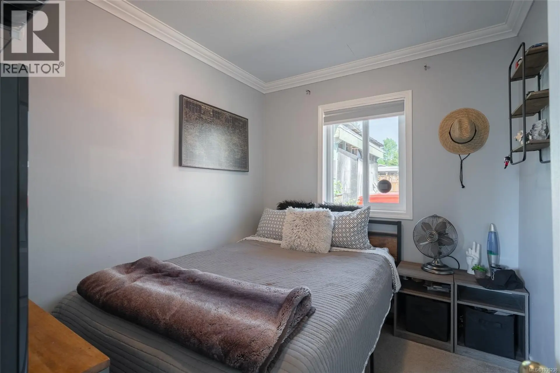 4565 Lathom Rd - Image 6