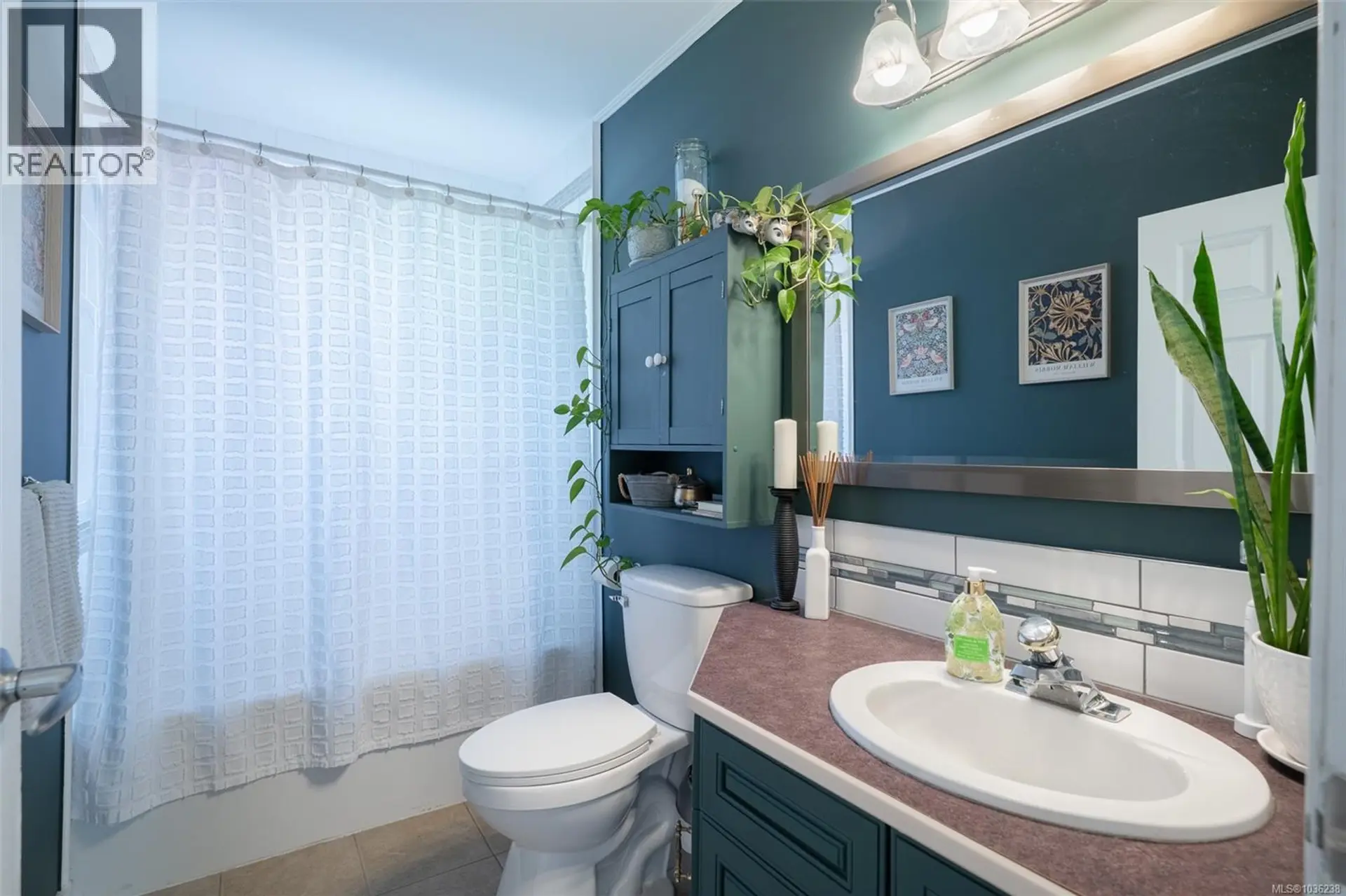 4565 Lathom Rd - Image 11