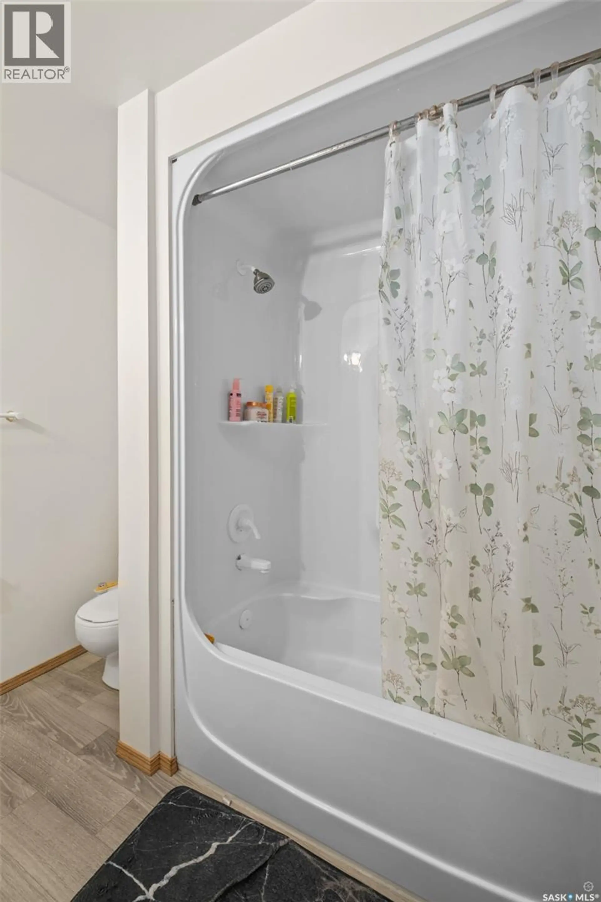 #111 305 34th STREET W - Image 12