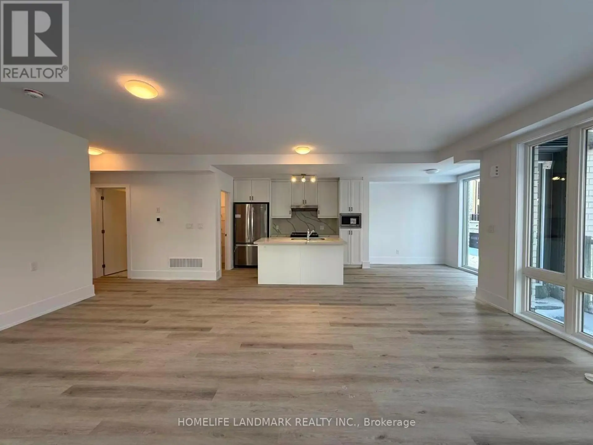 11 KERNS LANE - Image 1