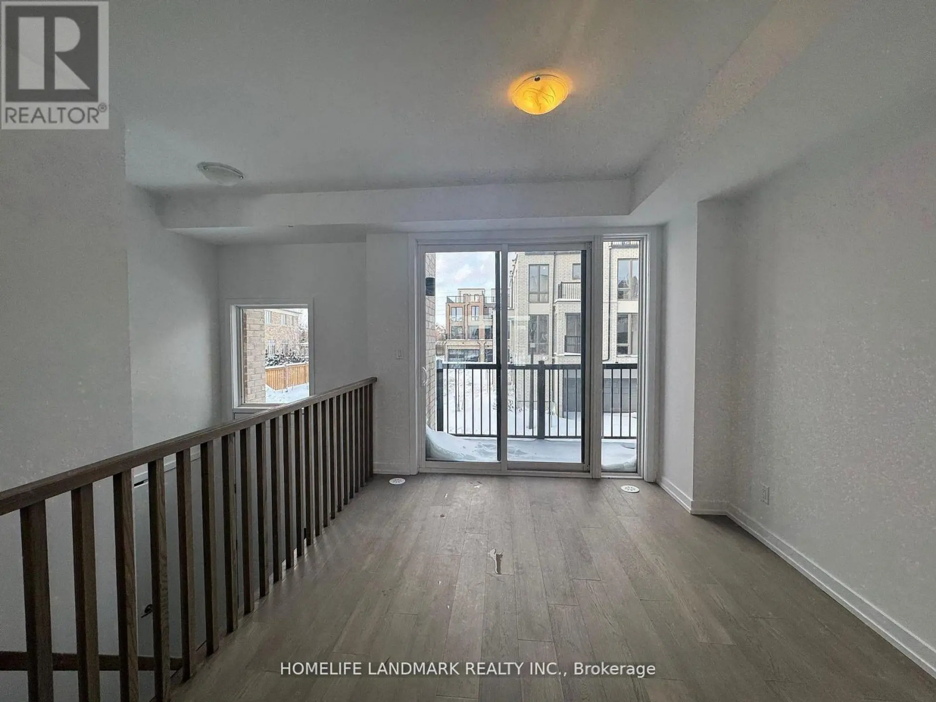 27 BANCROFT LANE - Image 2
