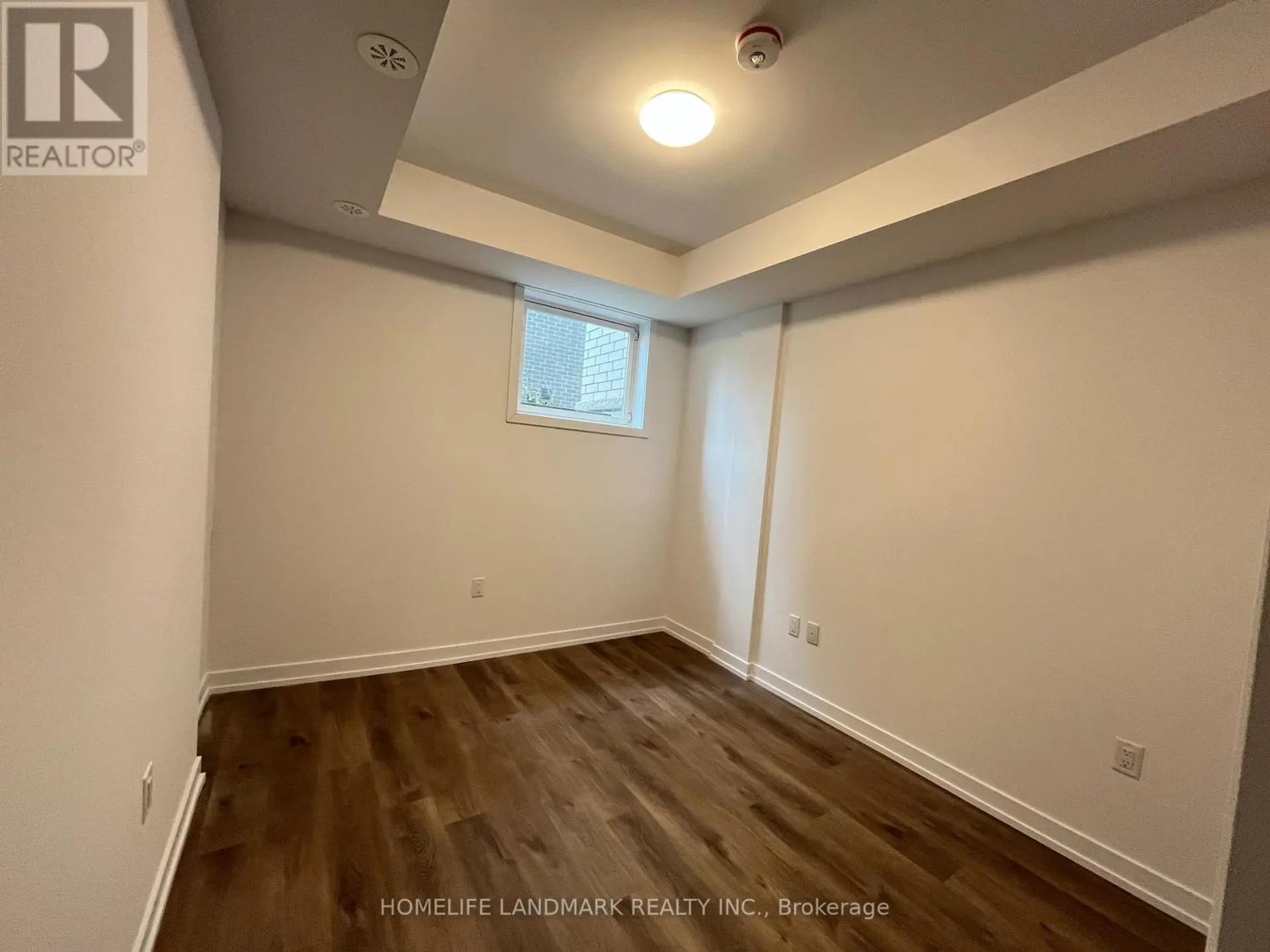 #318 5 BANCROFT LANE N - Image 3
