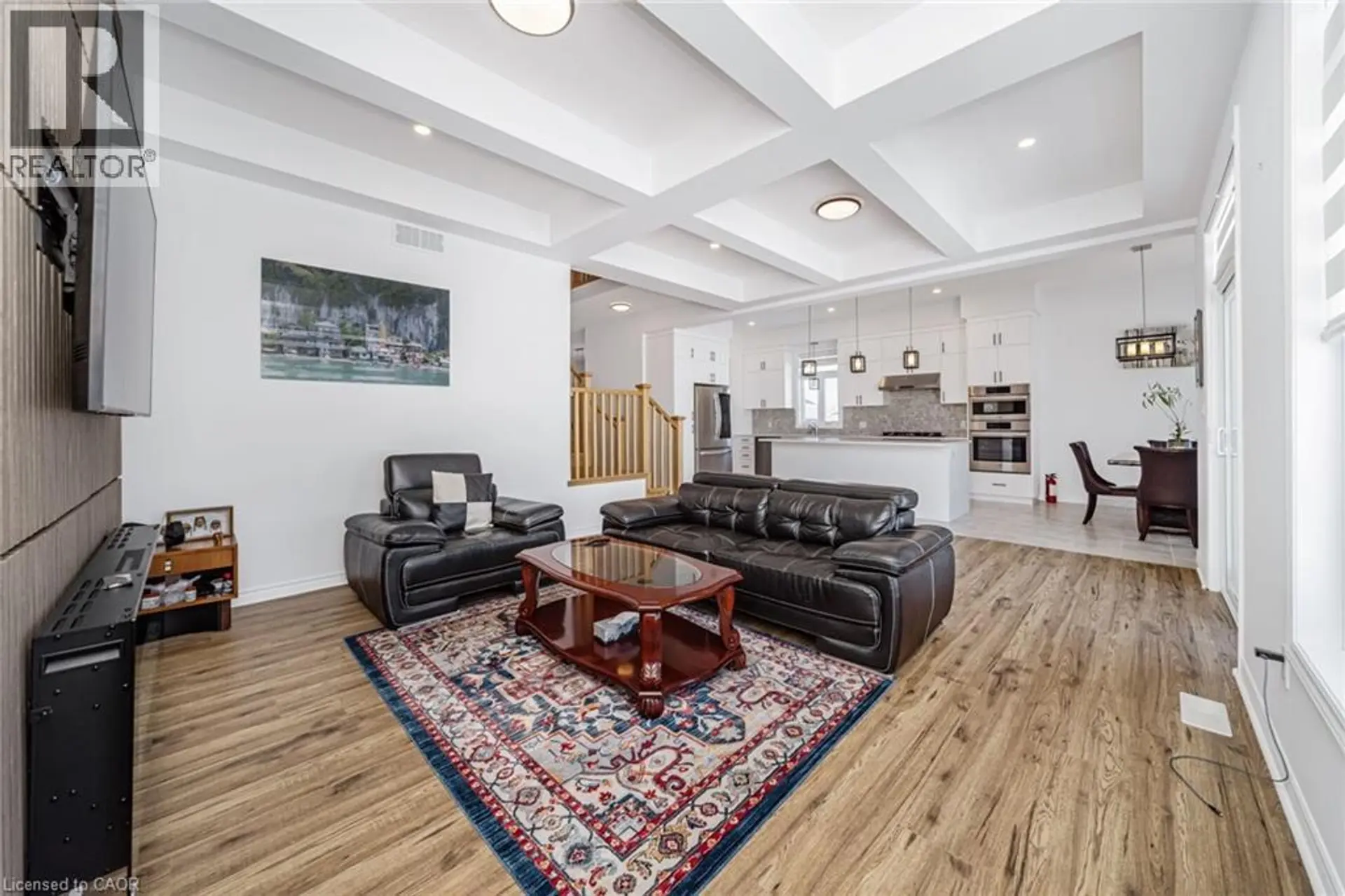 158 SAVANNAH RIDGE Drive - Image 10