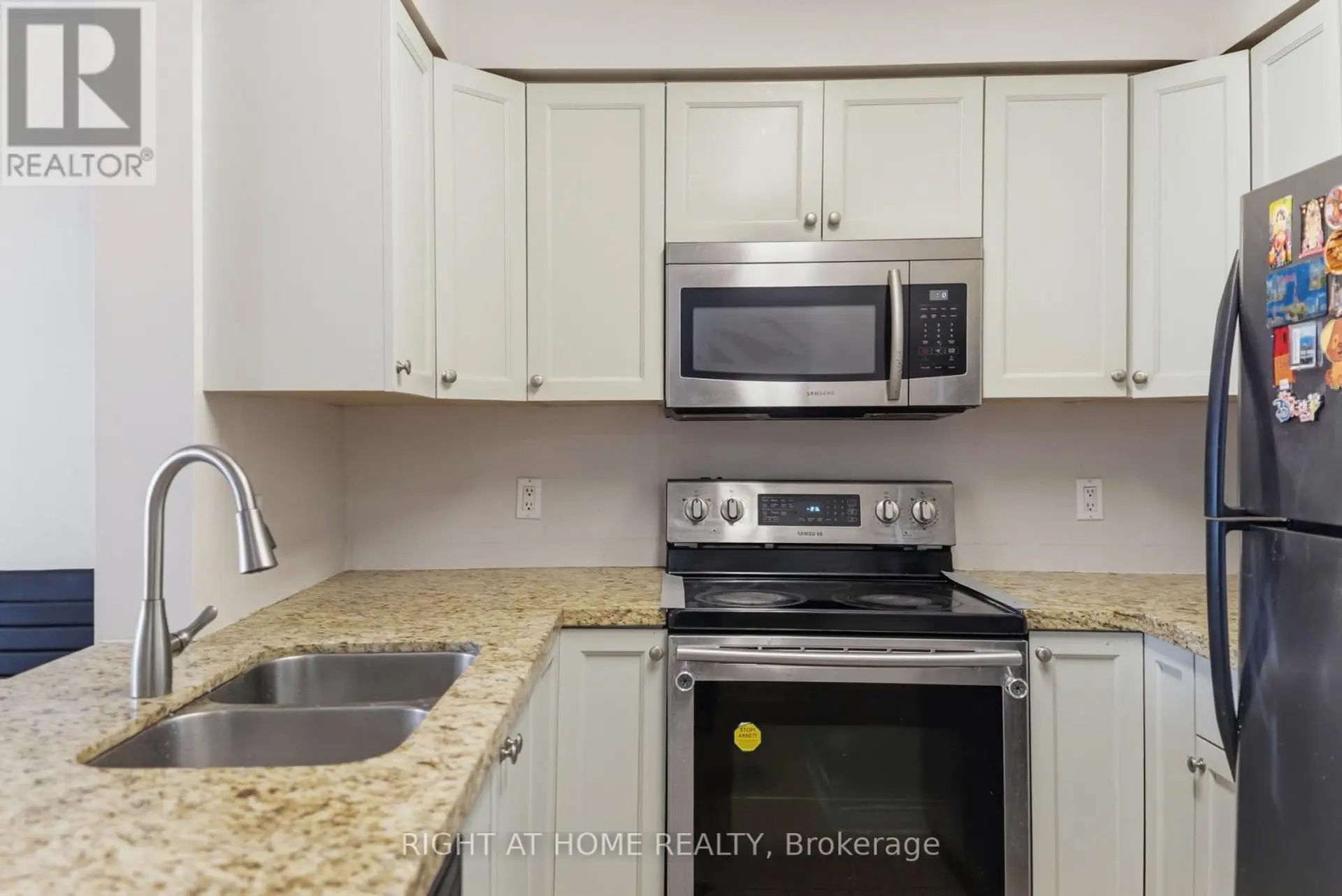 #607 4879 KIMBERMOUNT AVENUE - Image 9
