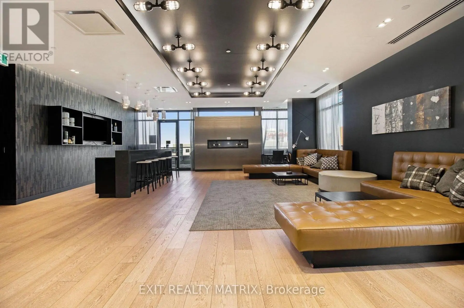 #405 255 BAY STREET - Image 10