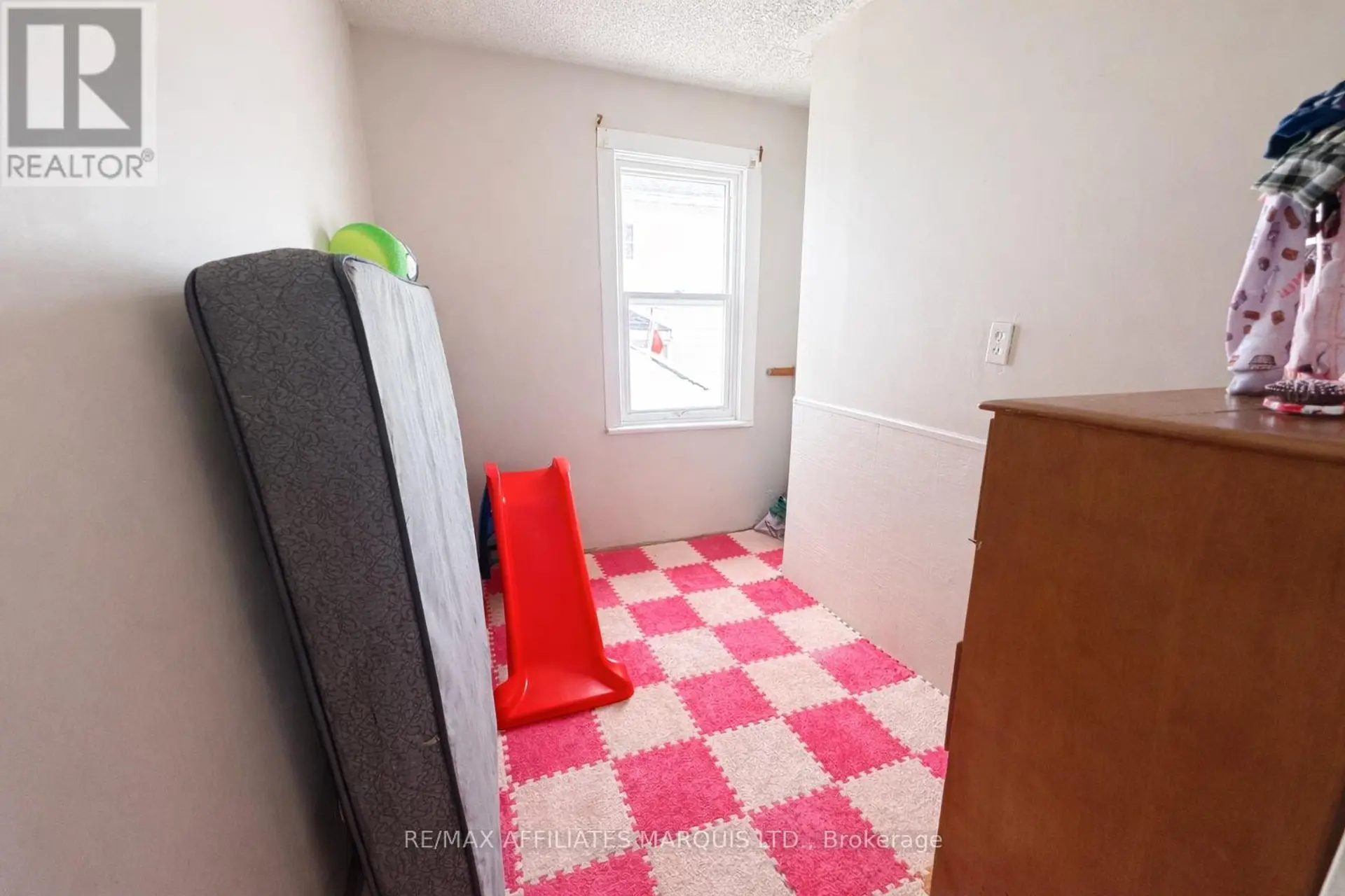120-120A GUY STREET - Image 12