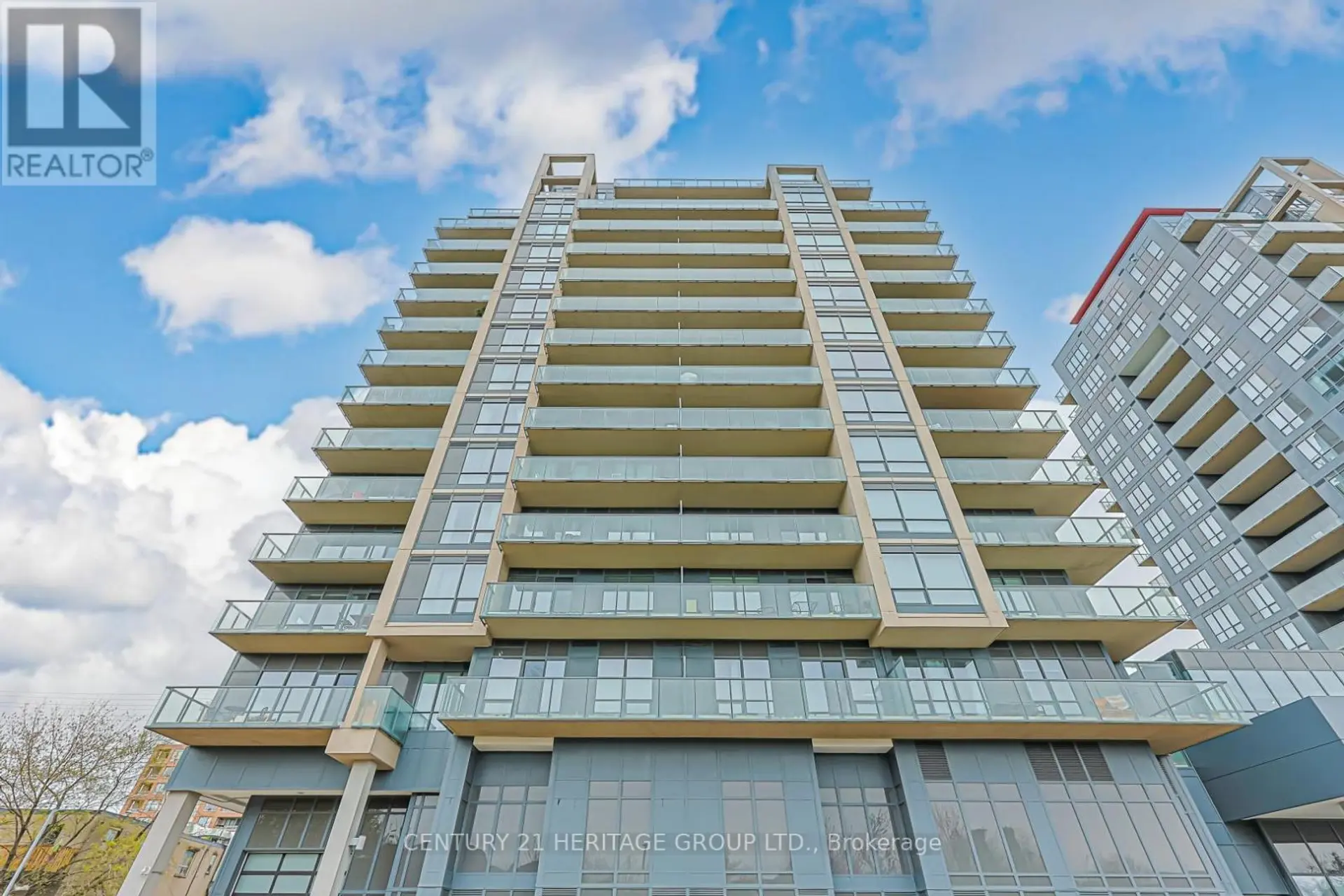 #1002 9090 YONGE STREET - Image 1