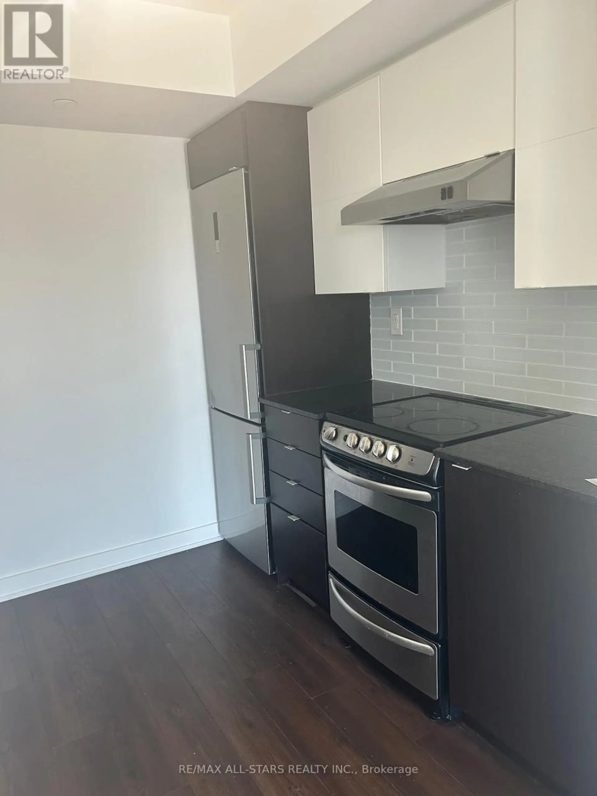 #1004 160 FLEMINGTON ROAD - Image 5