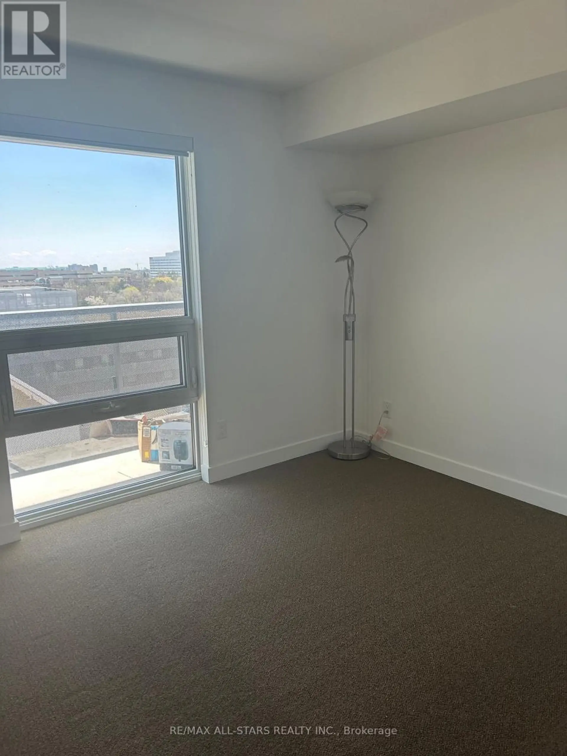 #1004 160 FLEMINGTON ROAD - Image 8
