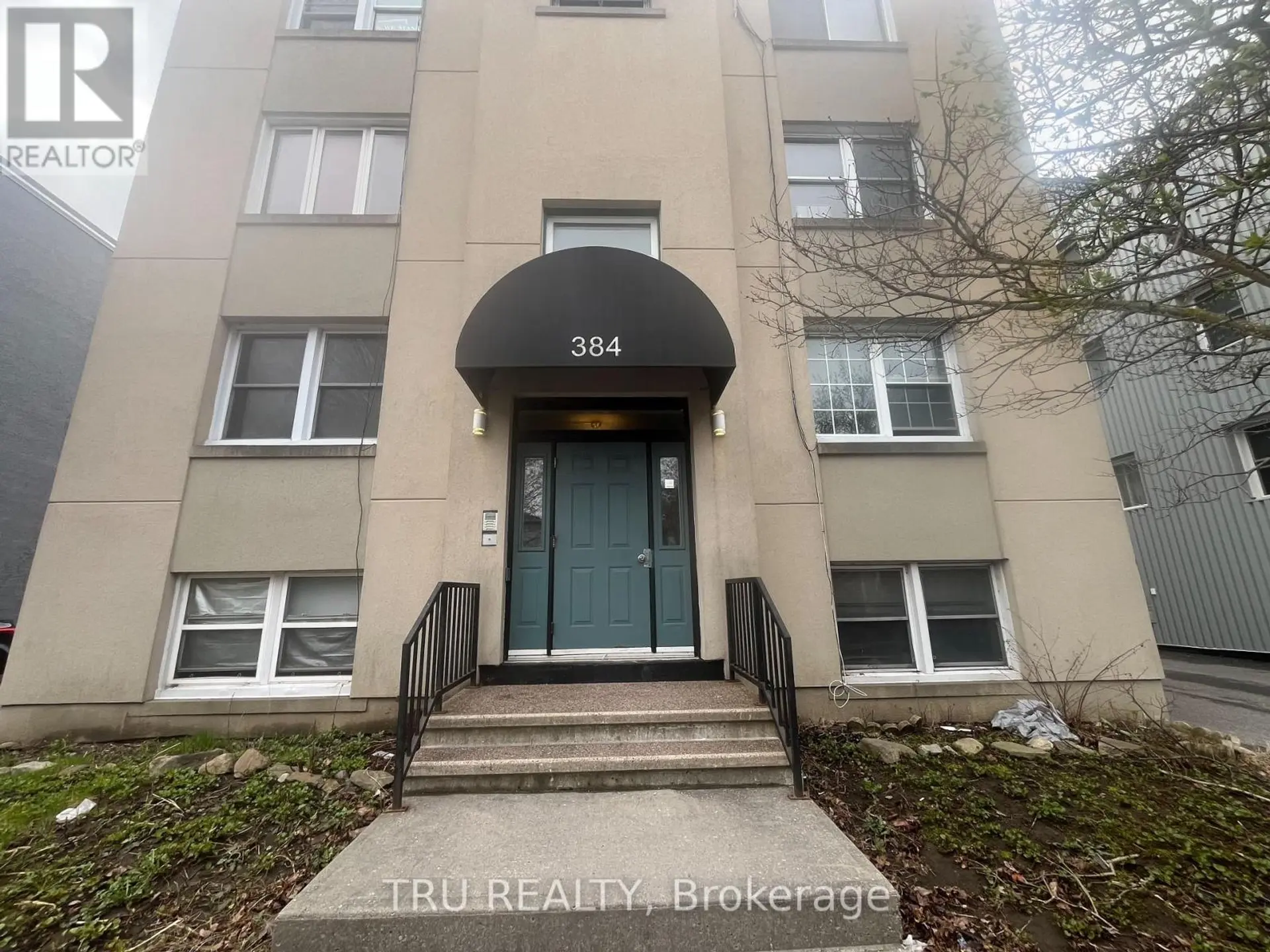 #3 384 BLAKE BOULEVARD - Image 1