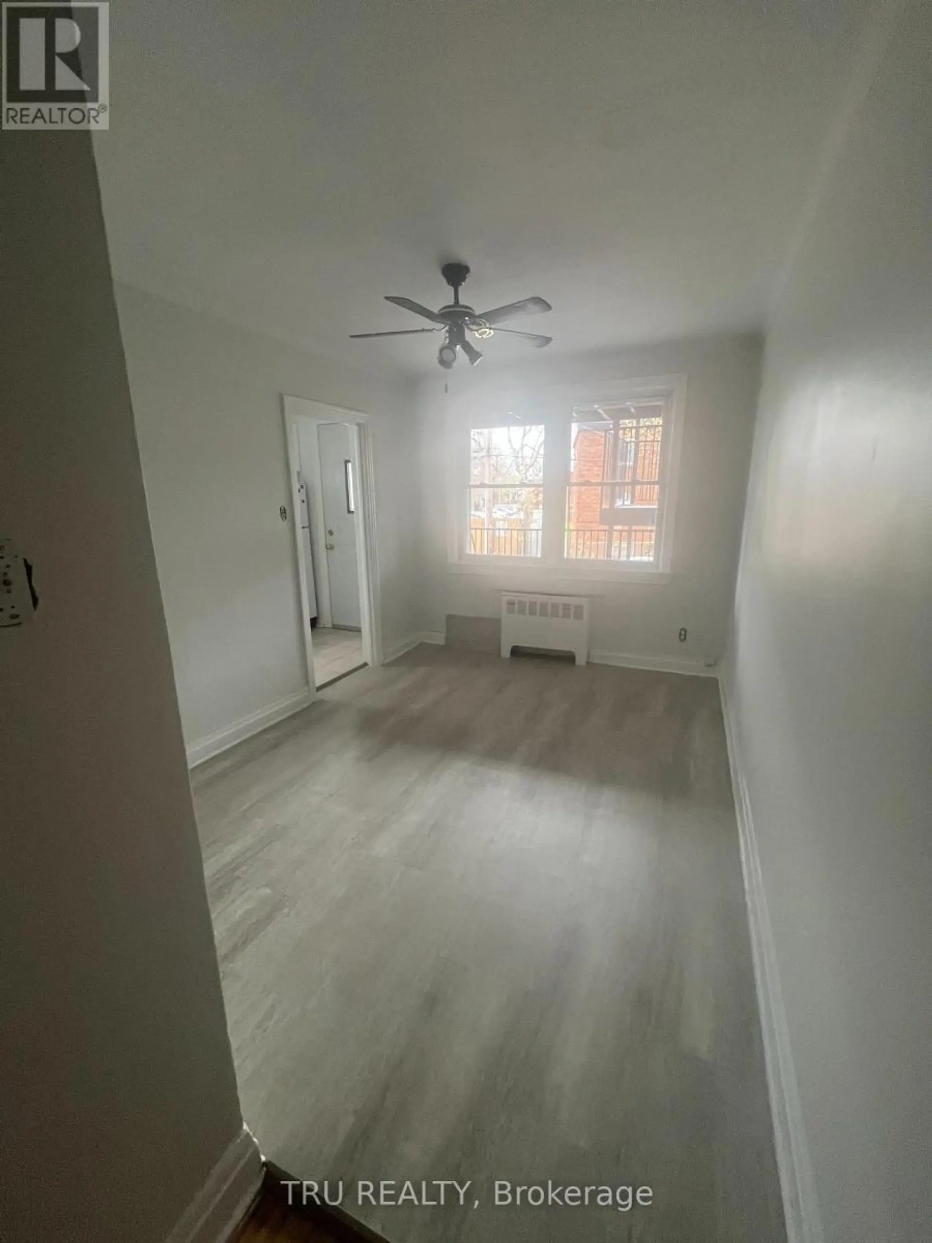 #3 384 BLAKE BOULEVARD - Image 8